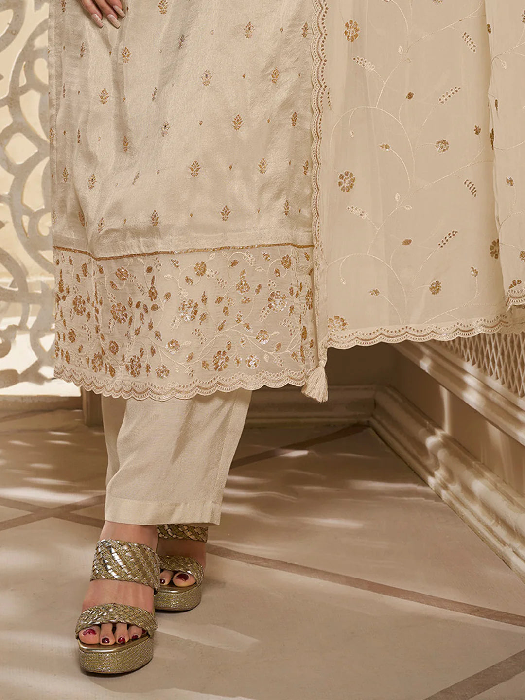 Kashish Kamiz & Pant