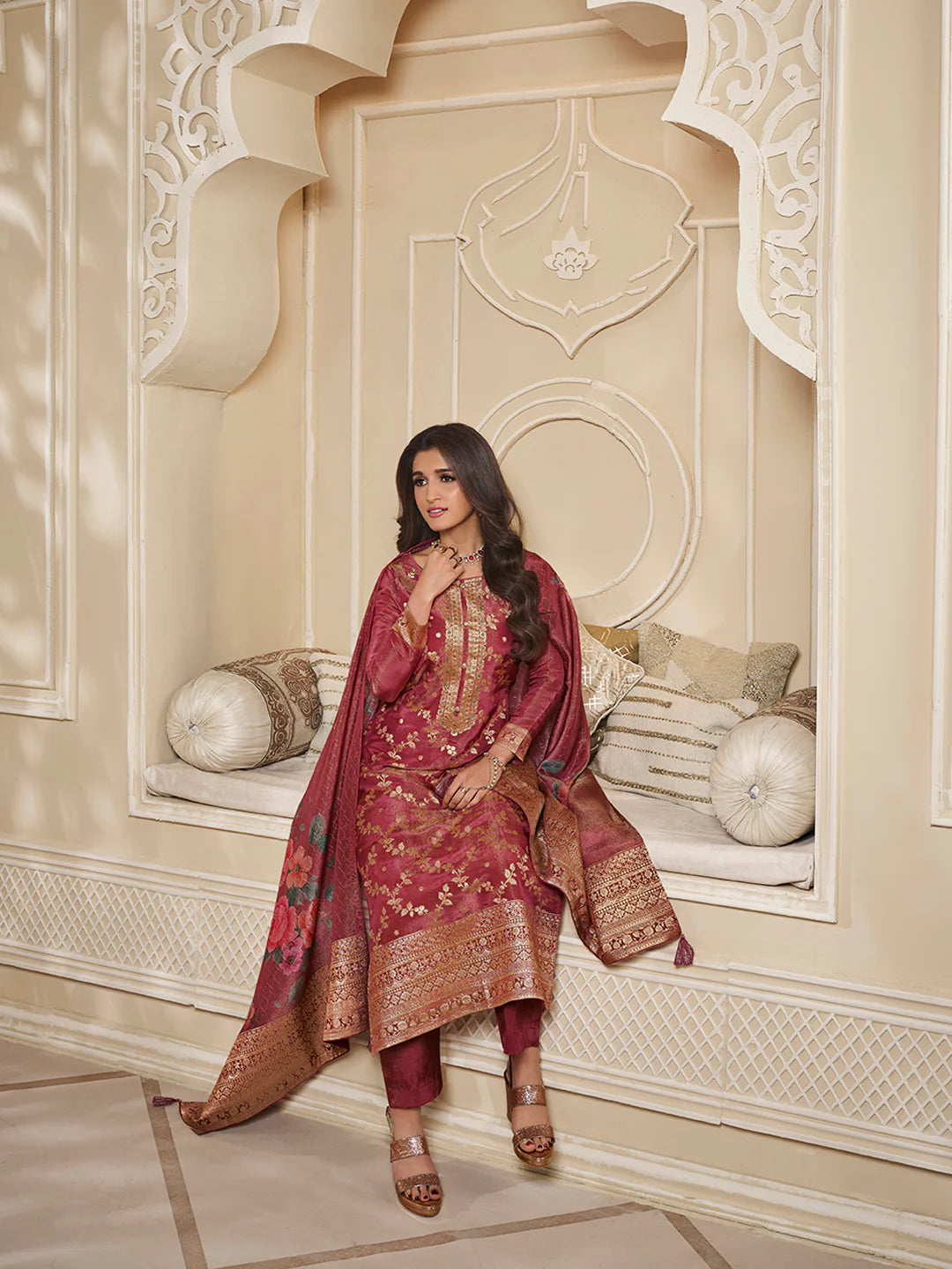 Sunita Kamiz & Pant