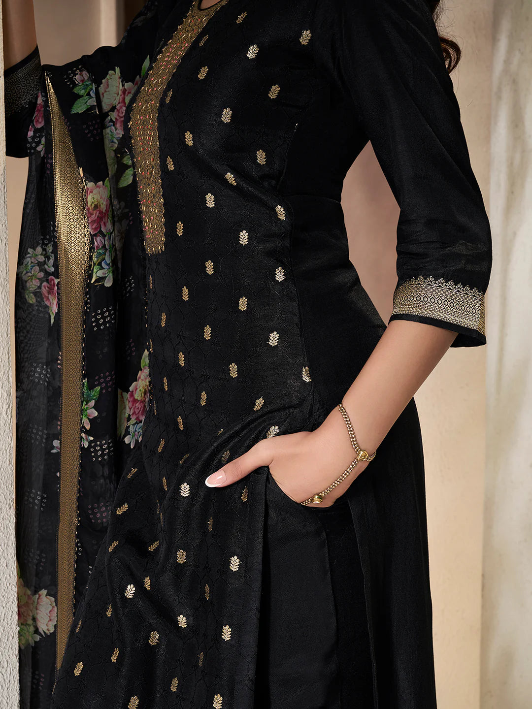 Pari Kamiz & Pant