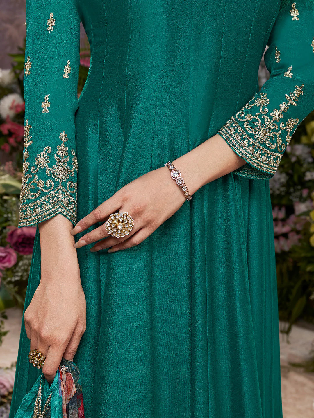 Heena Flair Suit