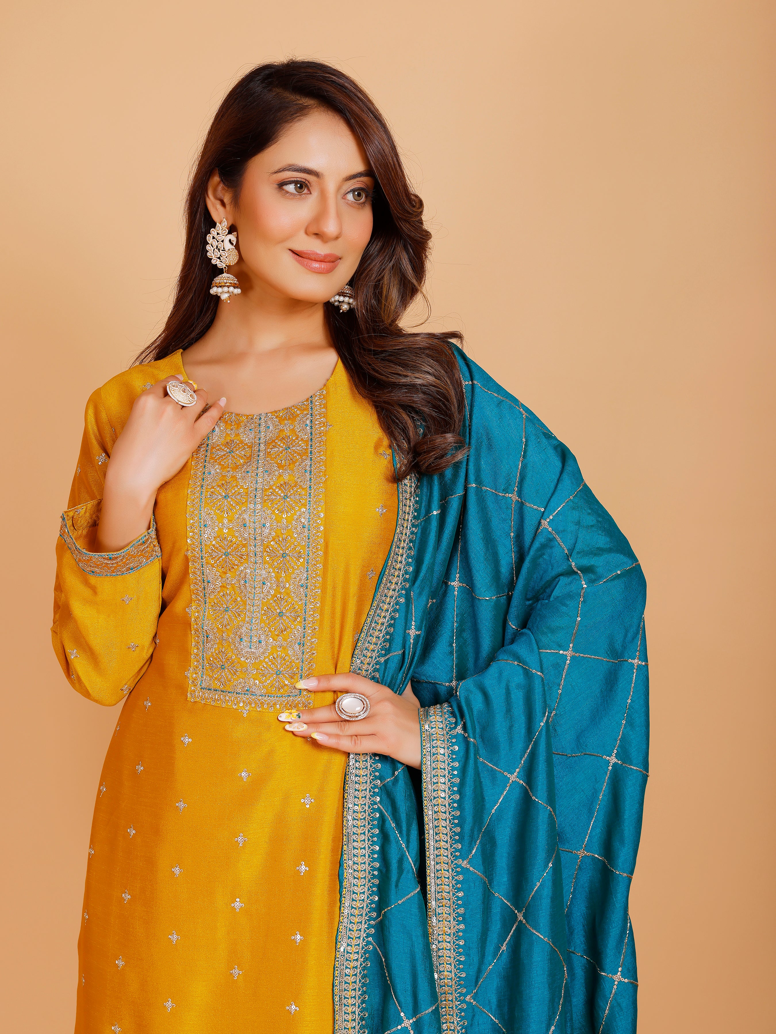 Aarshi Kamiz & Pant
