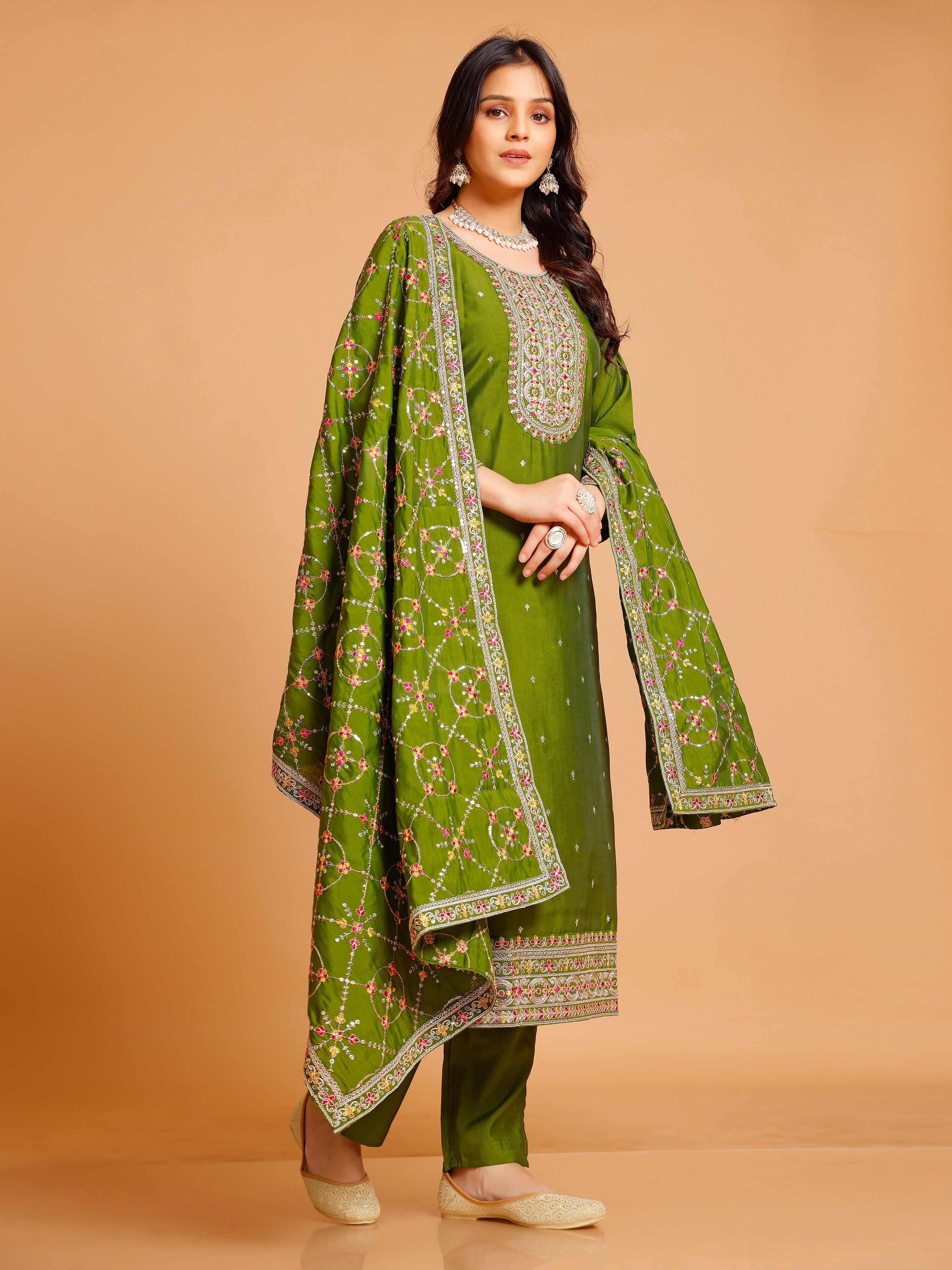 Raha Kamiz & Pant