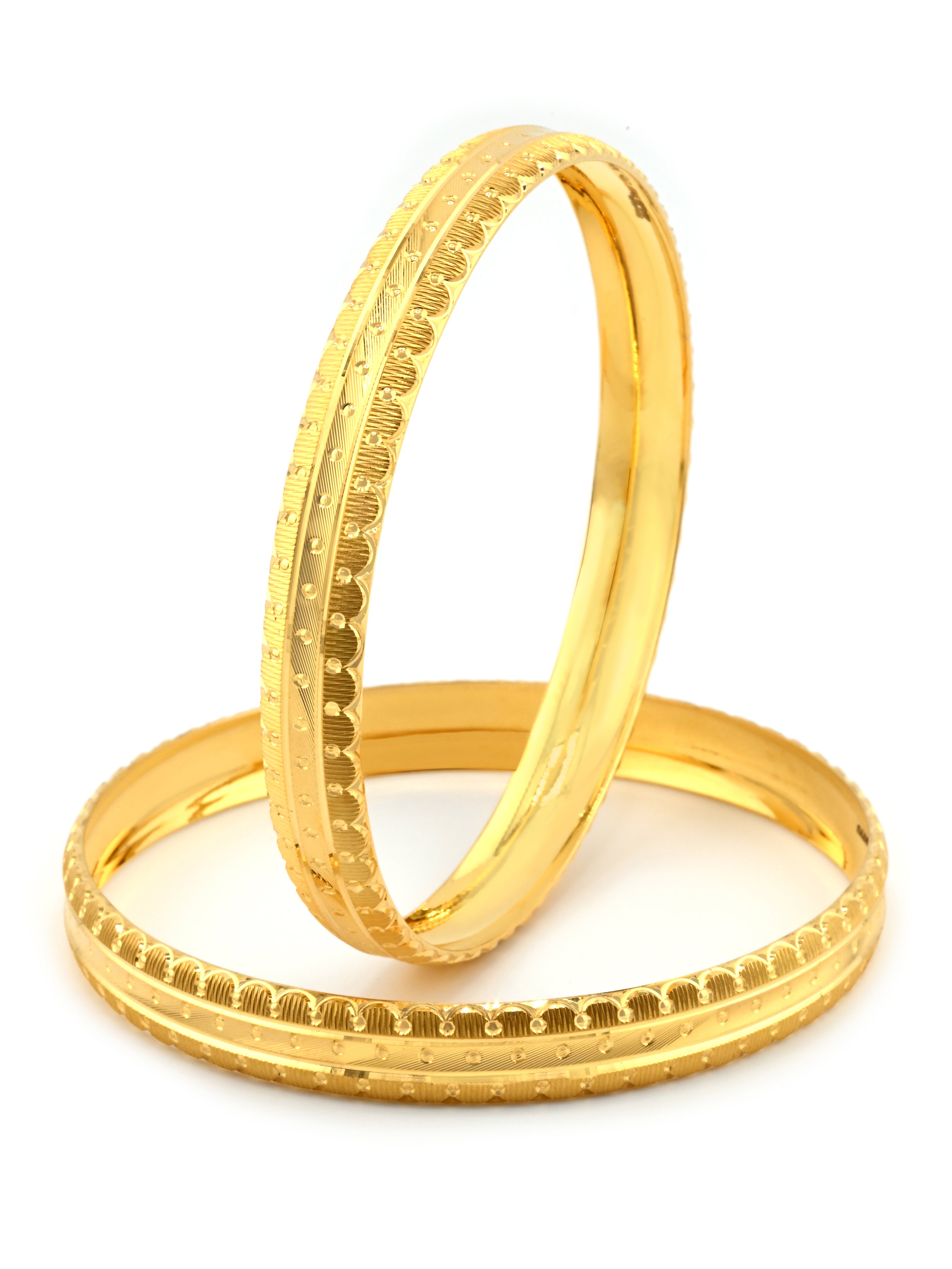 Elegant 22ct Gold Pair Bangles