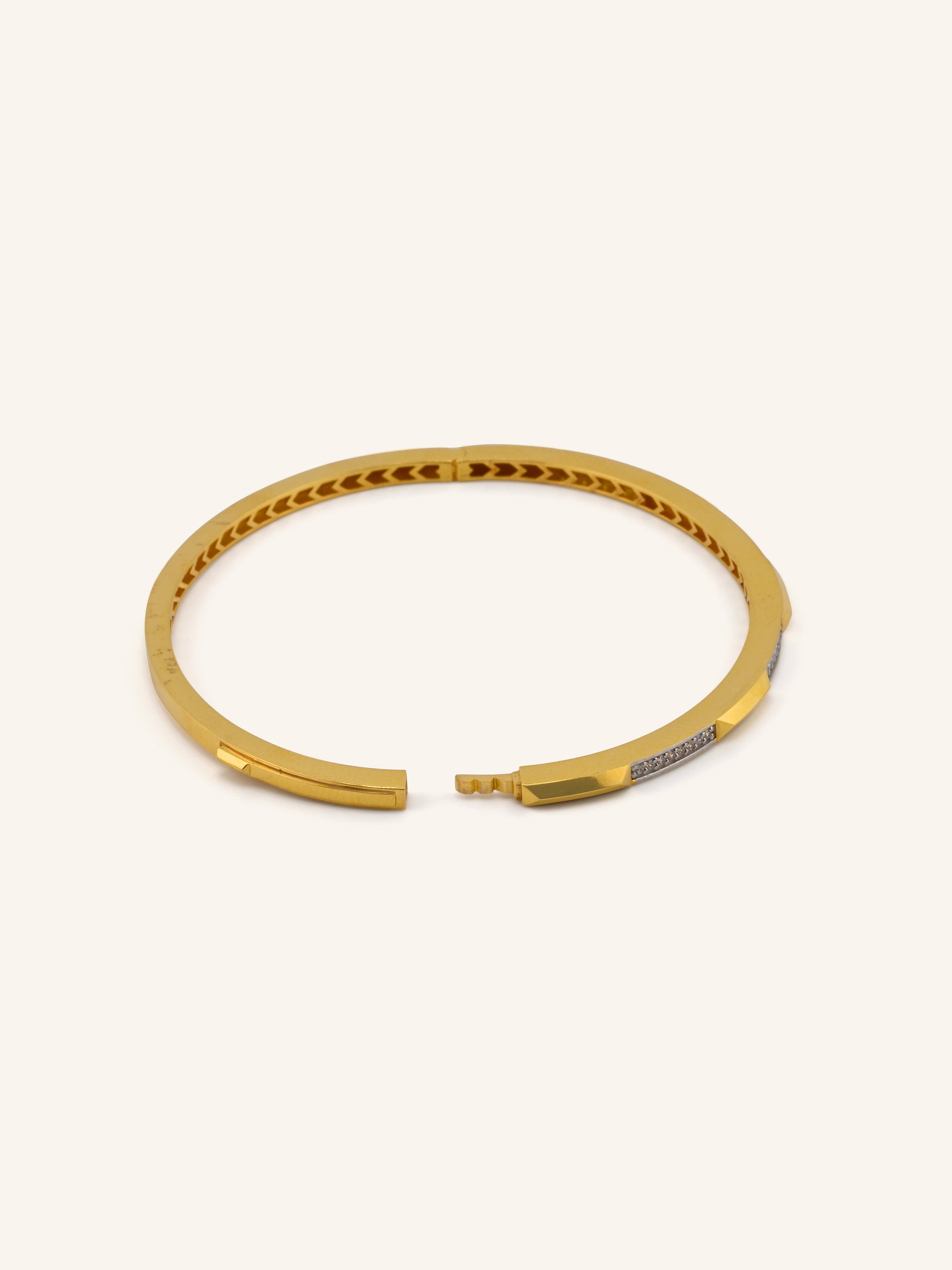 22ct Gold CZ Bangle