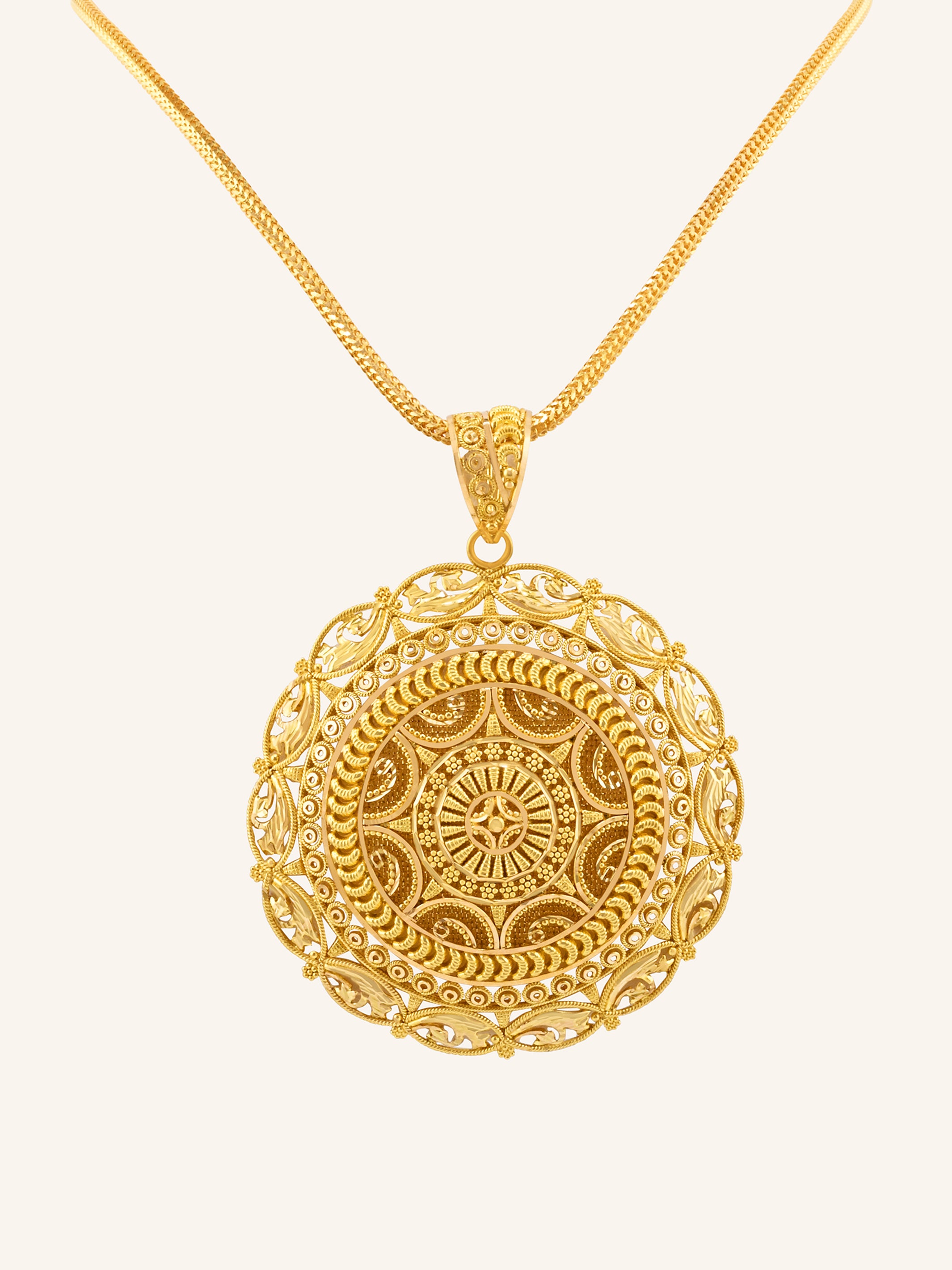 22ct Gold Big Round Filigree Pendant