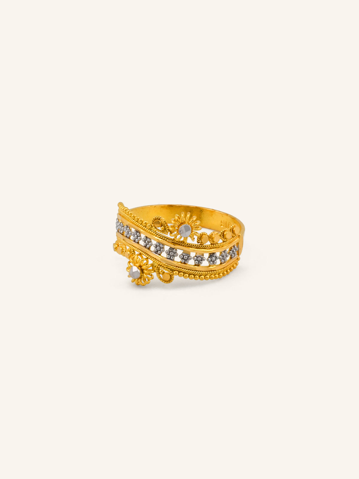 22ct Gold Two Tone Filigree Ring