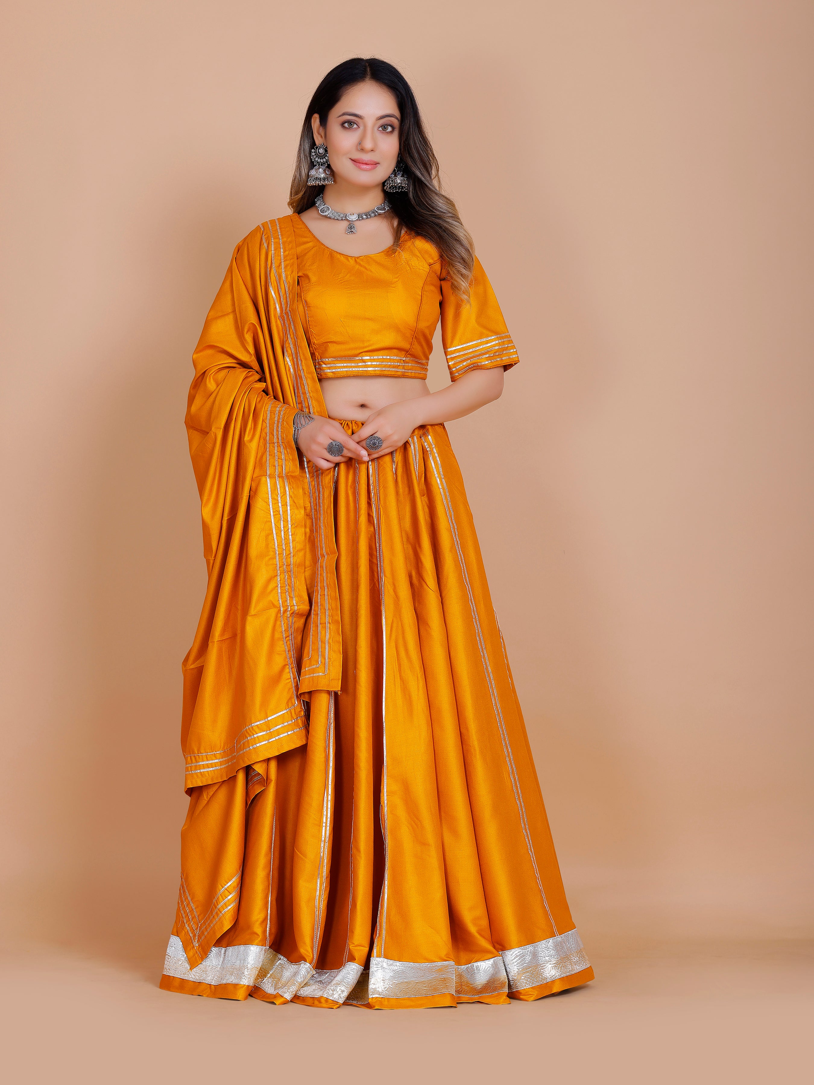 Meera Lahenga Choli