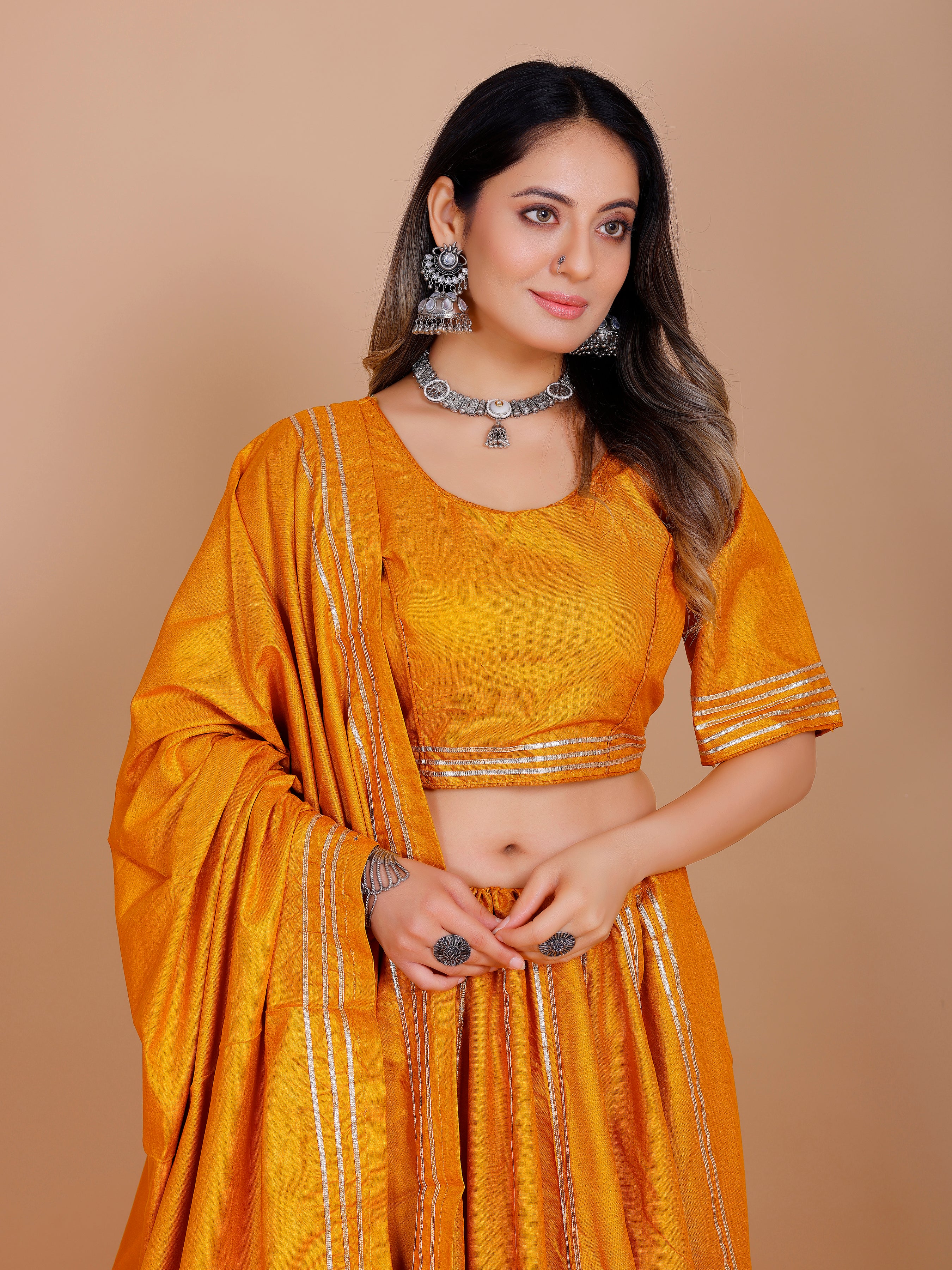 Meera Lahenga Choli
