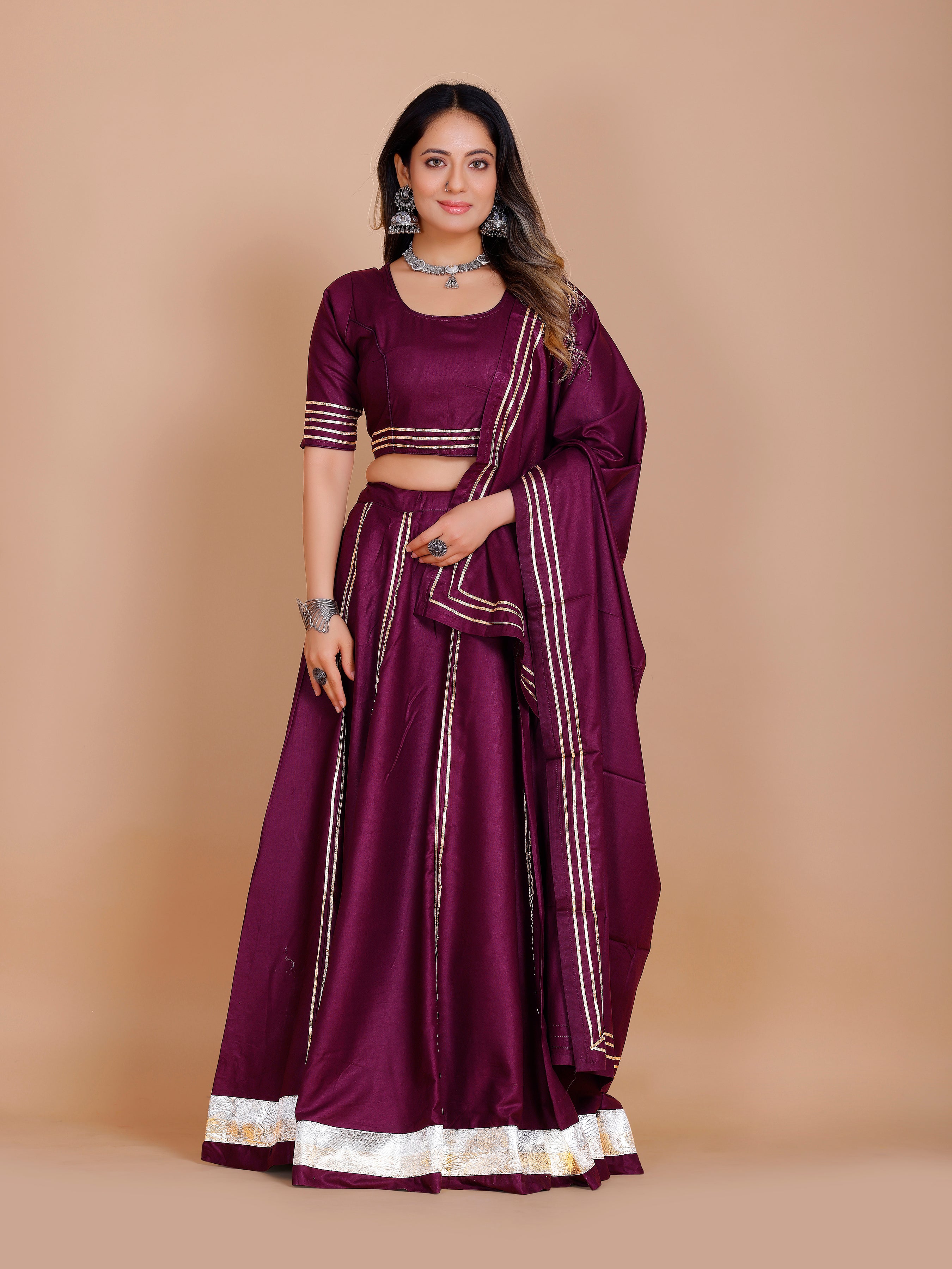 Meera Lahenga Choli