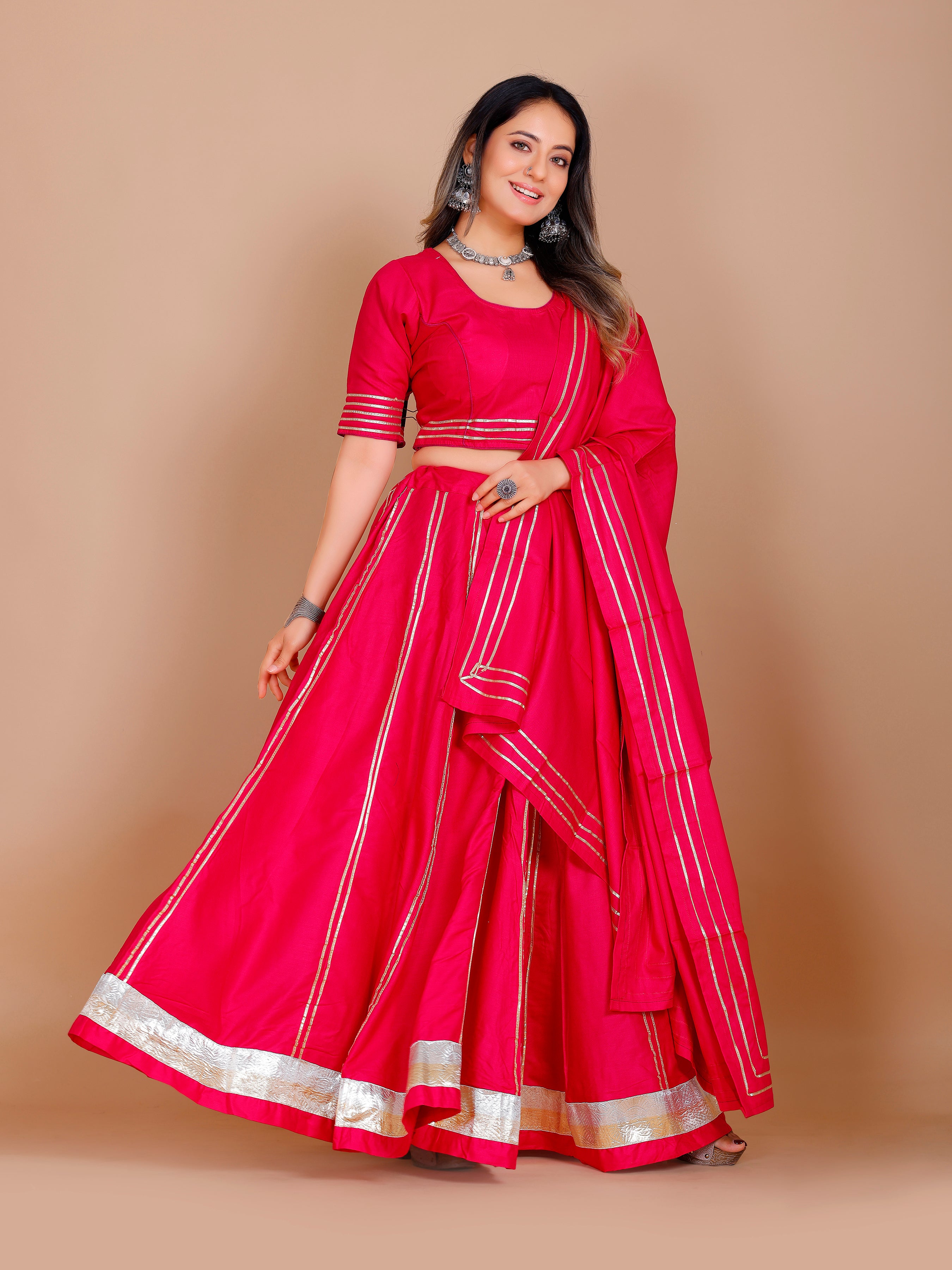 Meera Lahenga Choli