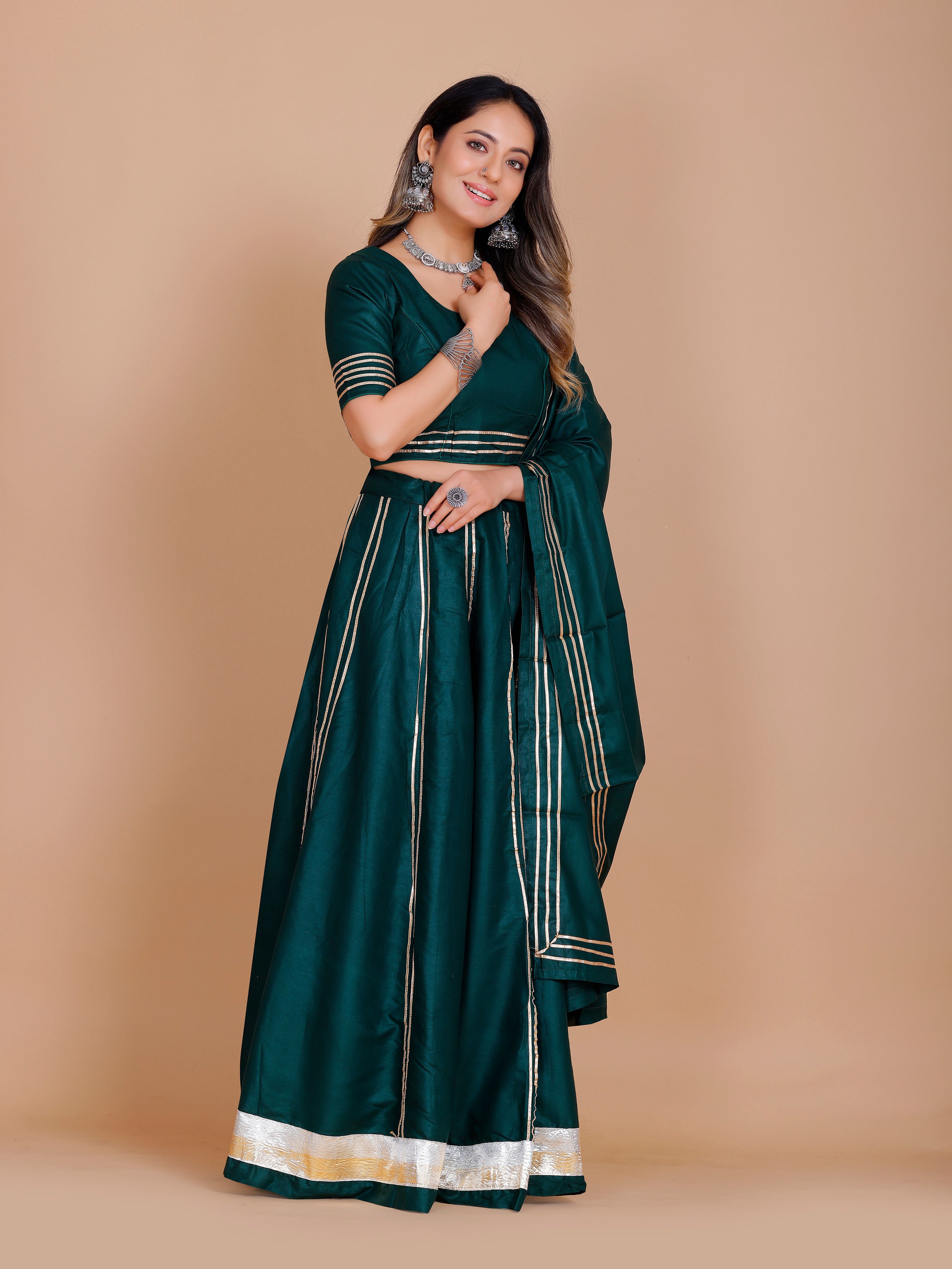 Meera Lahenga Choli