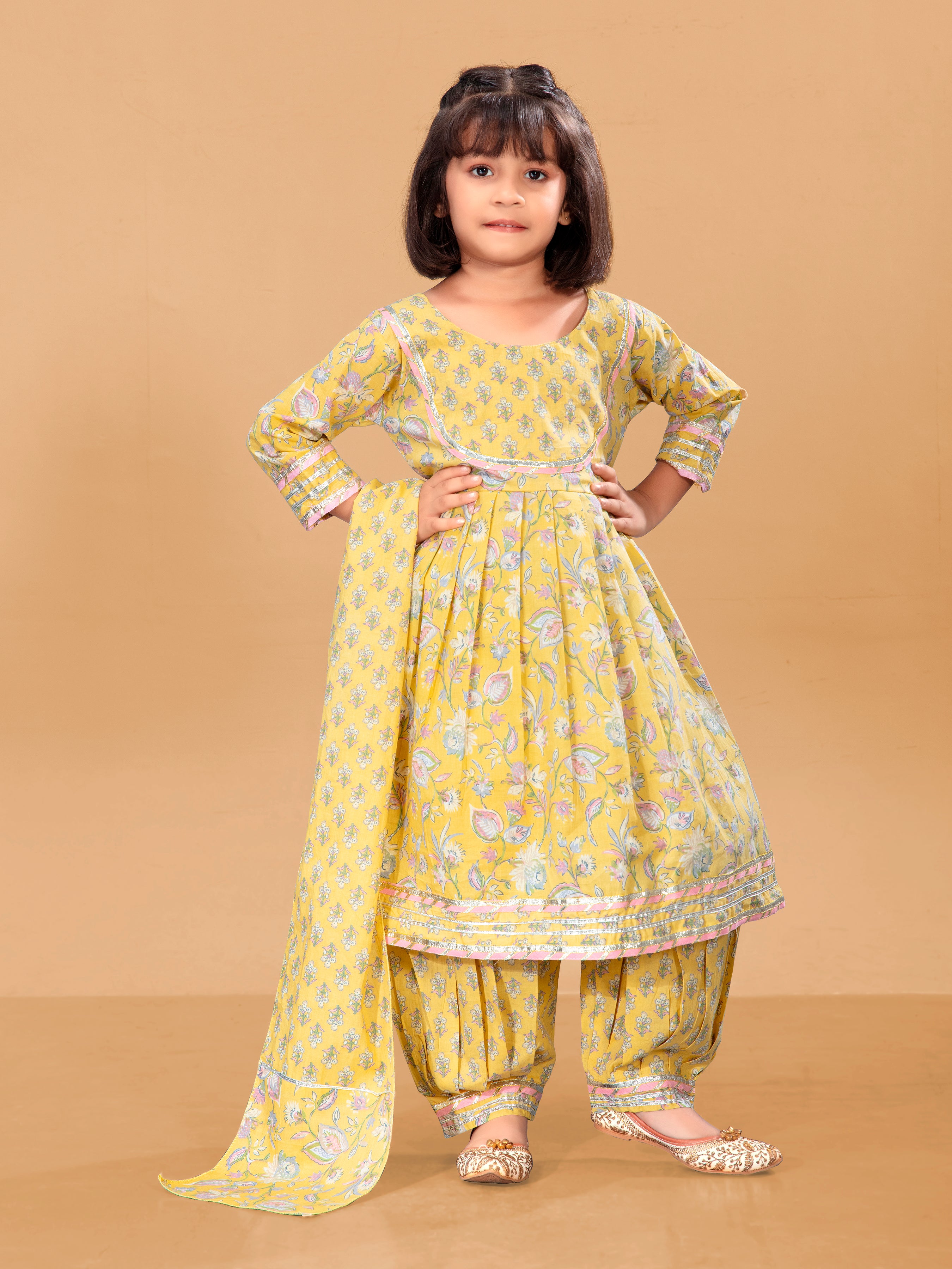 Girls Patiyala Suit