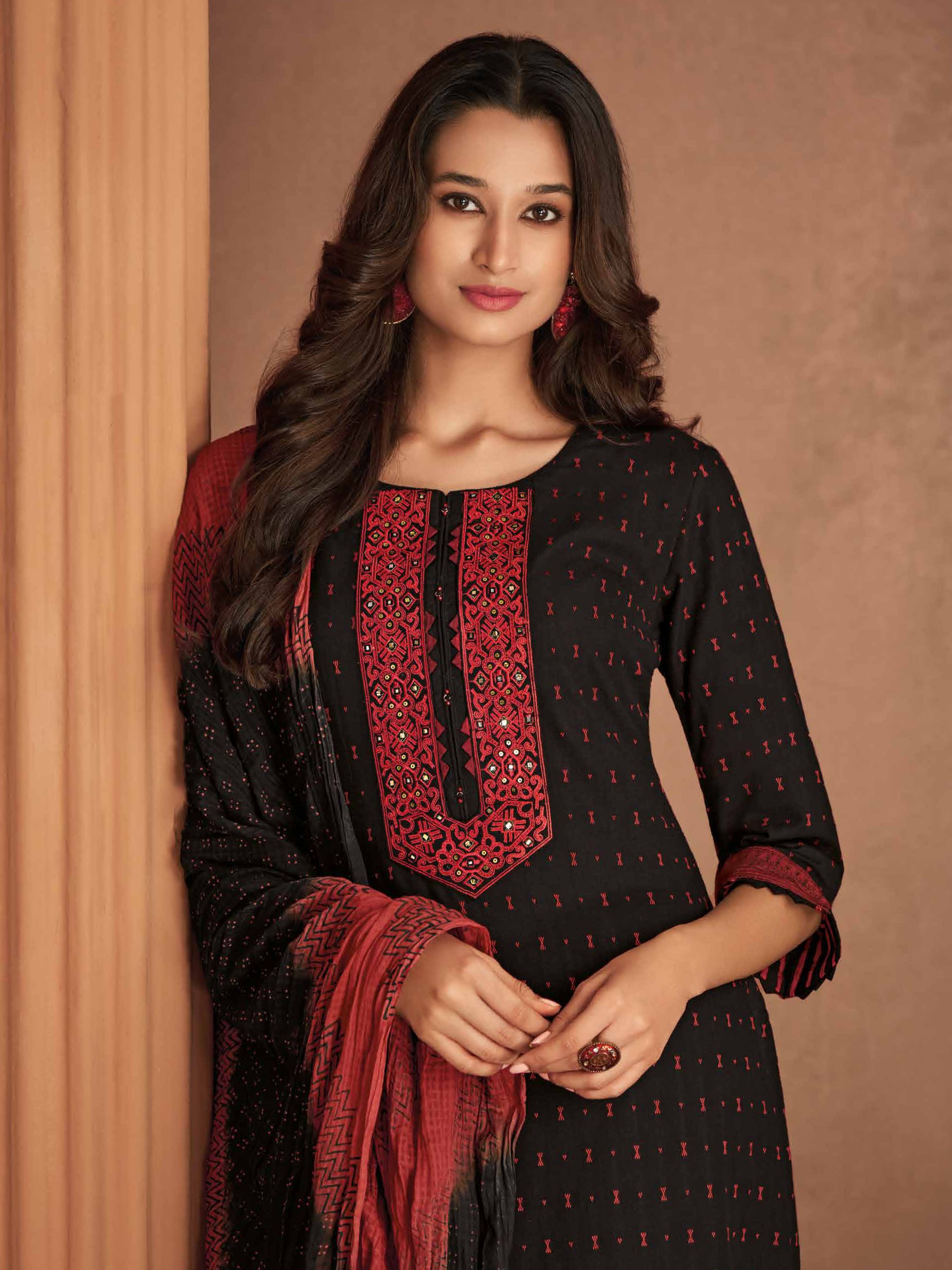 Abhira Kamiz & Pant