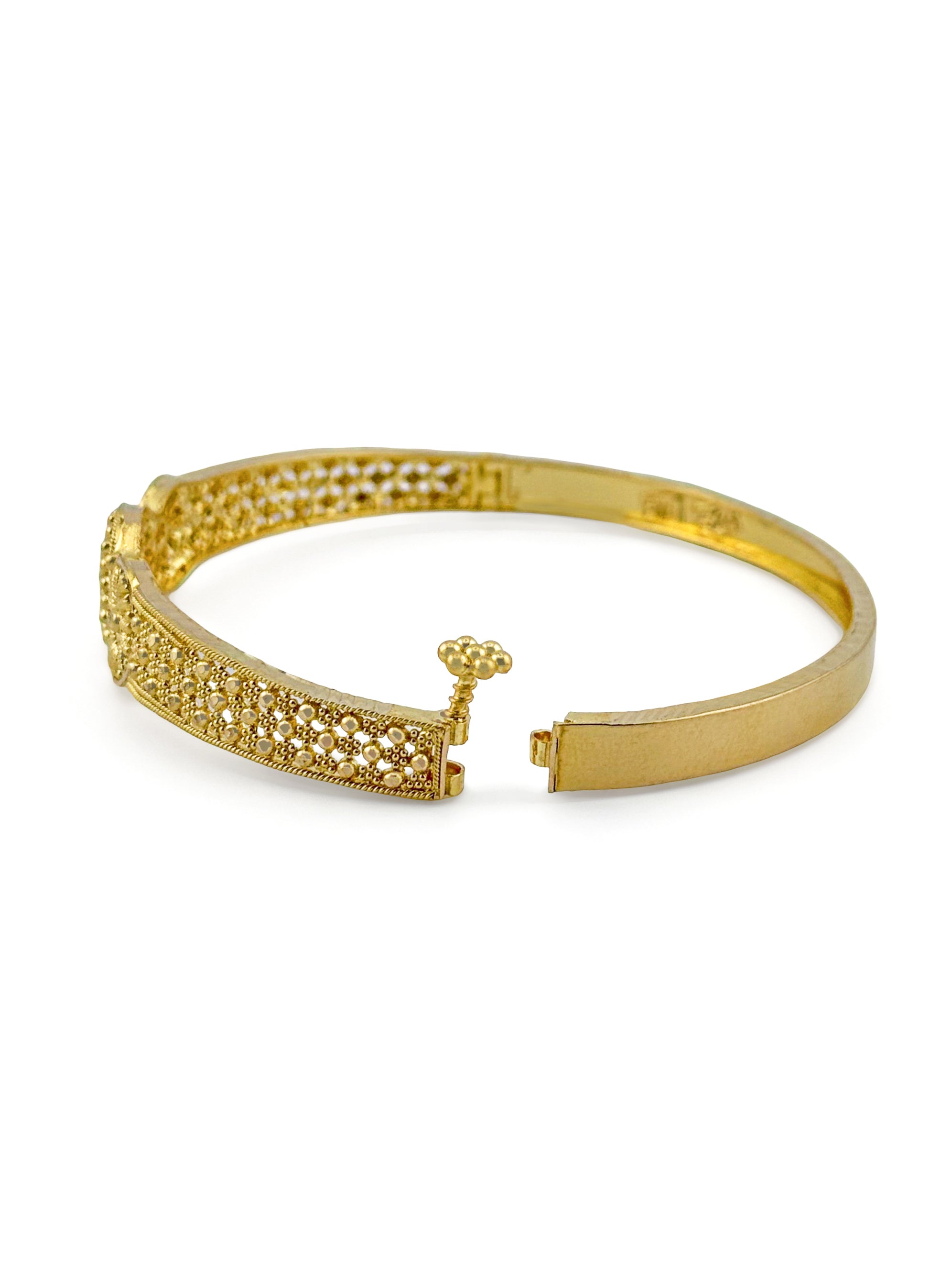 22ct Gold 1 Piece Screw Bangle