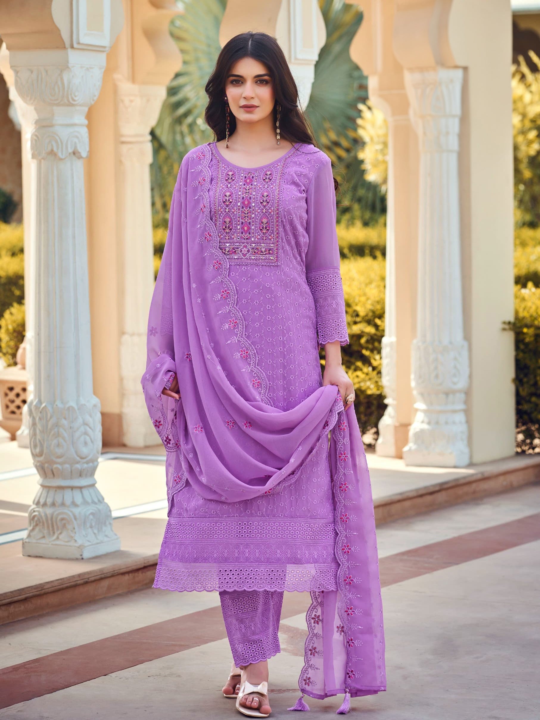 Nargis Kamiz & Pant