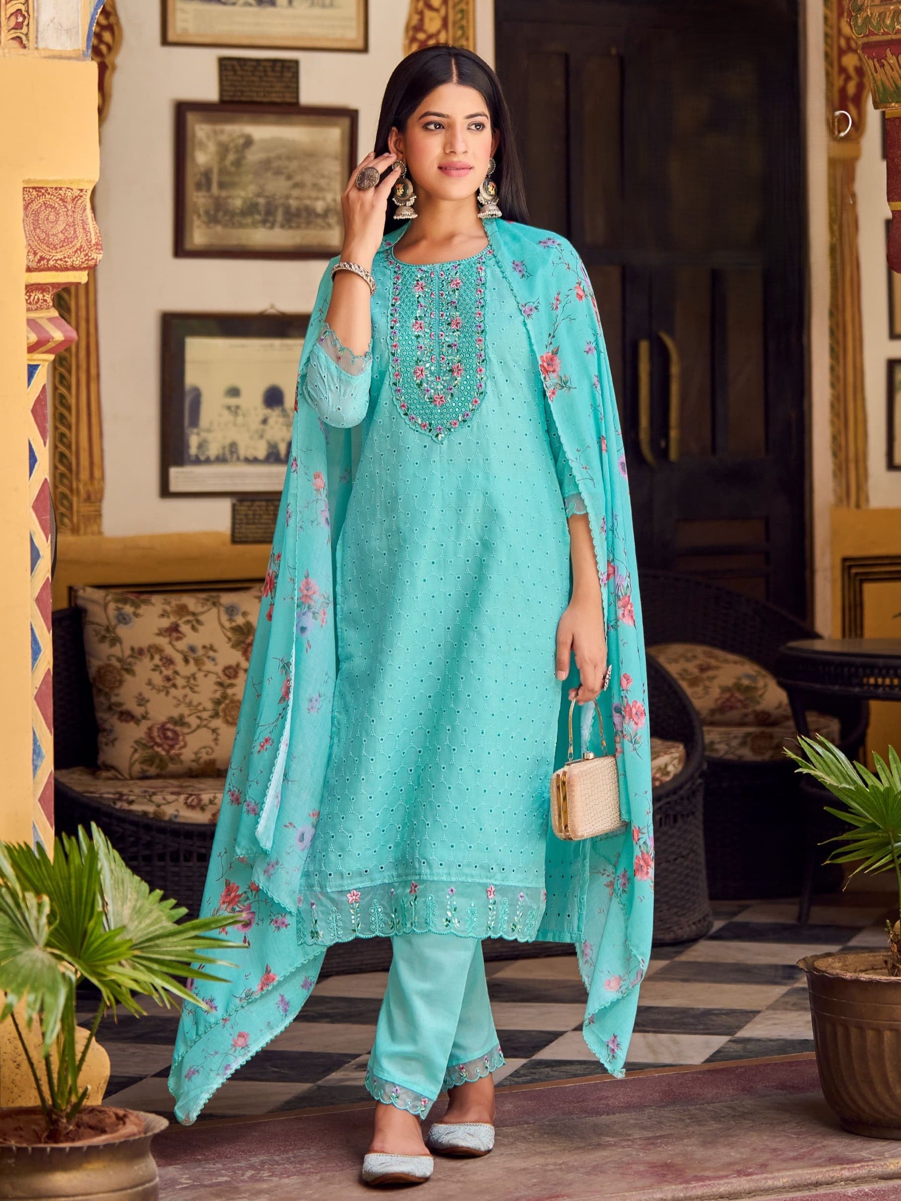 Noor Kamiz & Pant