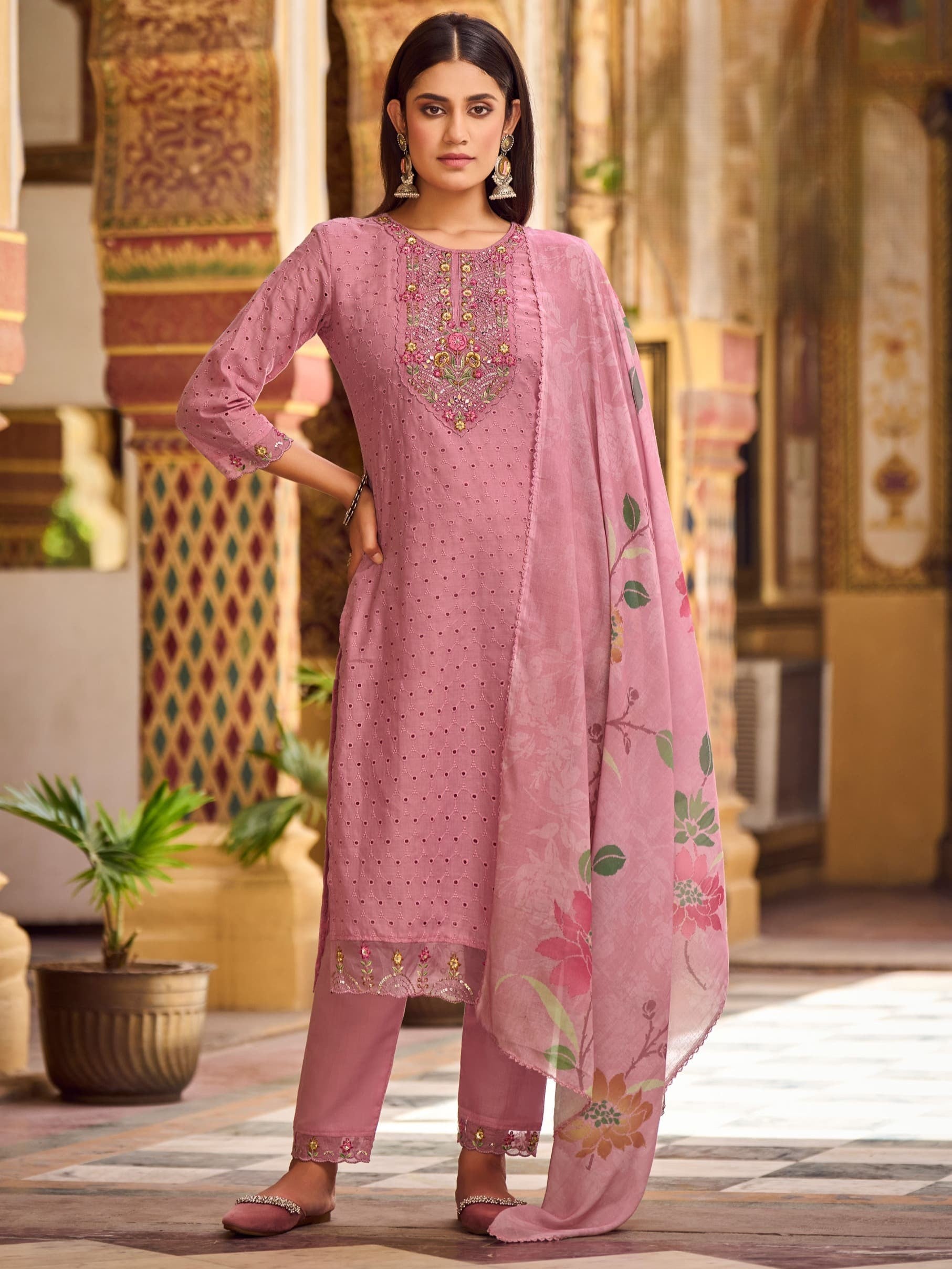 Noor Kamiz & Pant