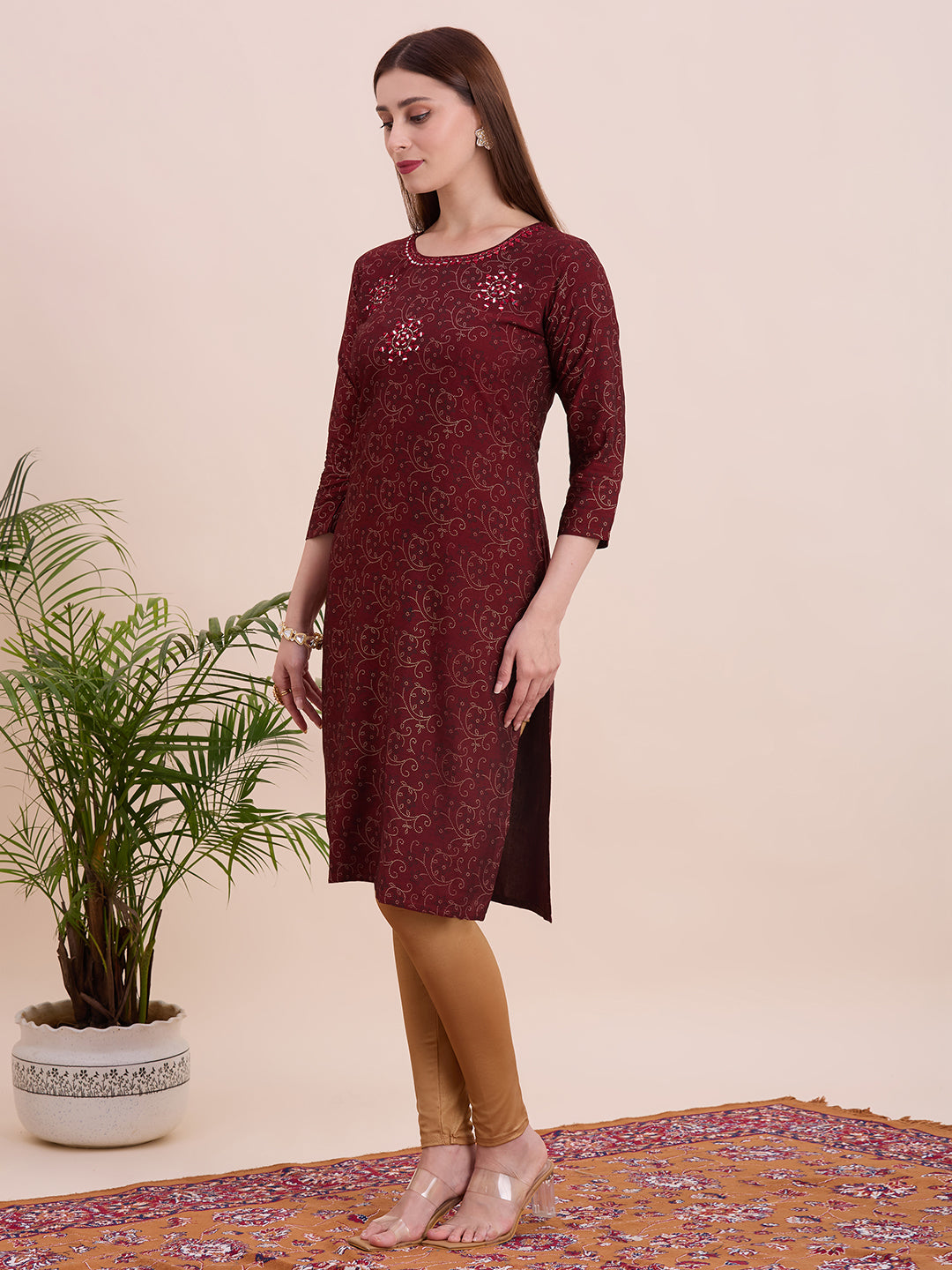 Nisha Kurti