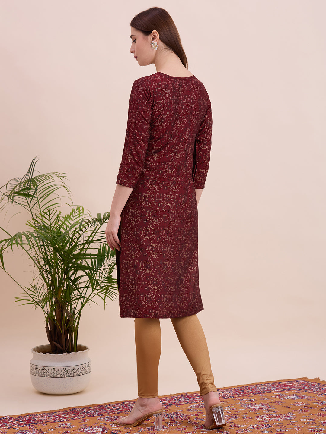 Nisha Kurti