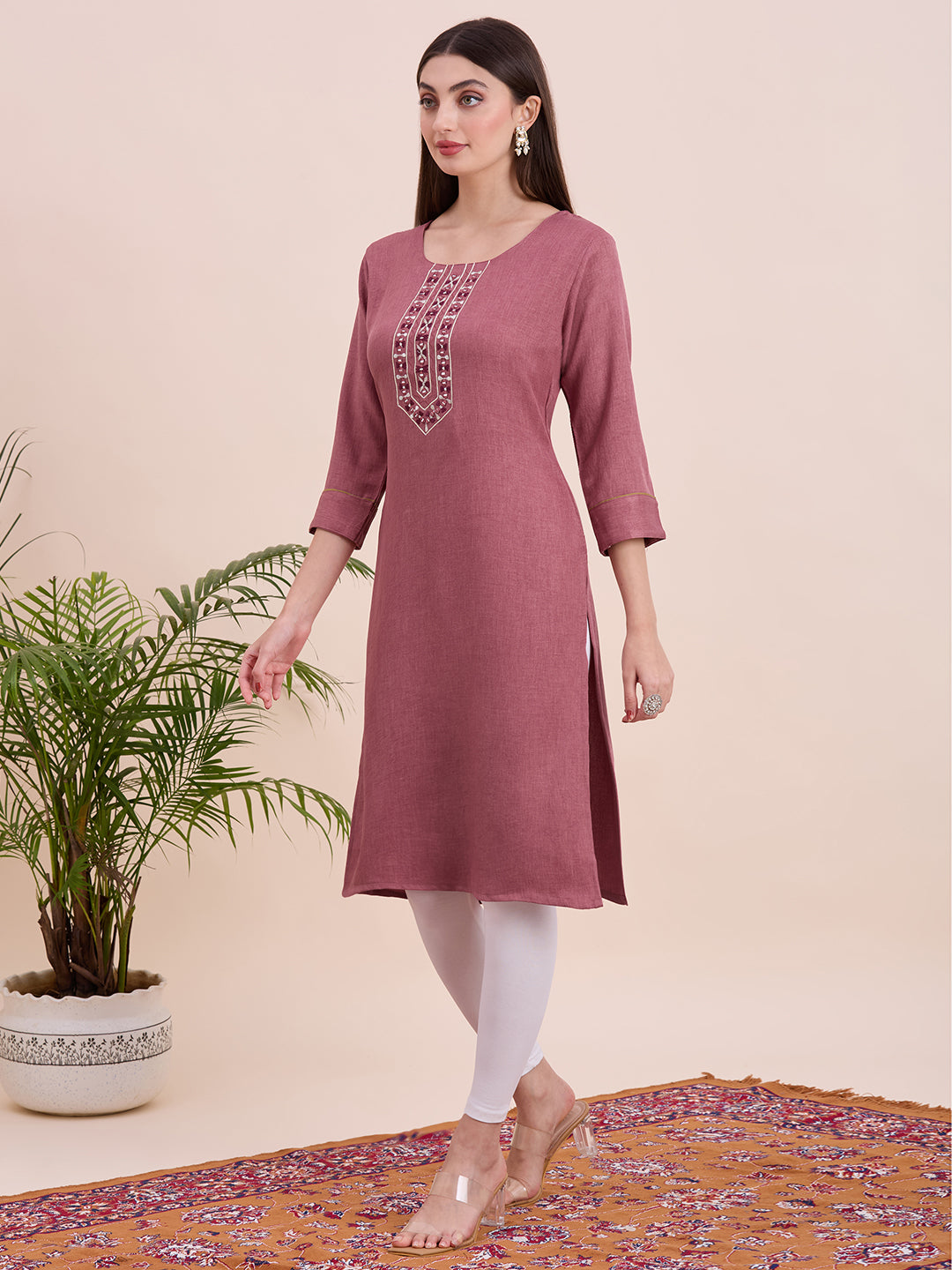 Zoya Kurti