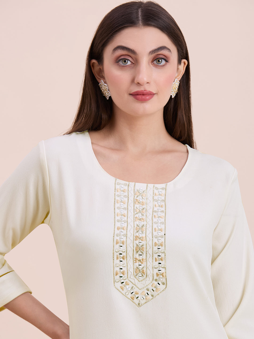 Zoya Kurti