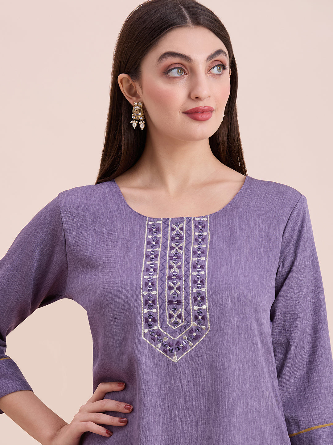Zoya Kurti