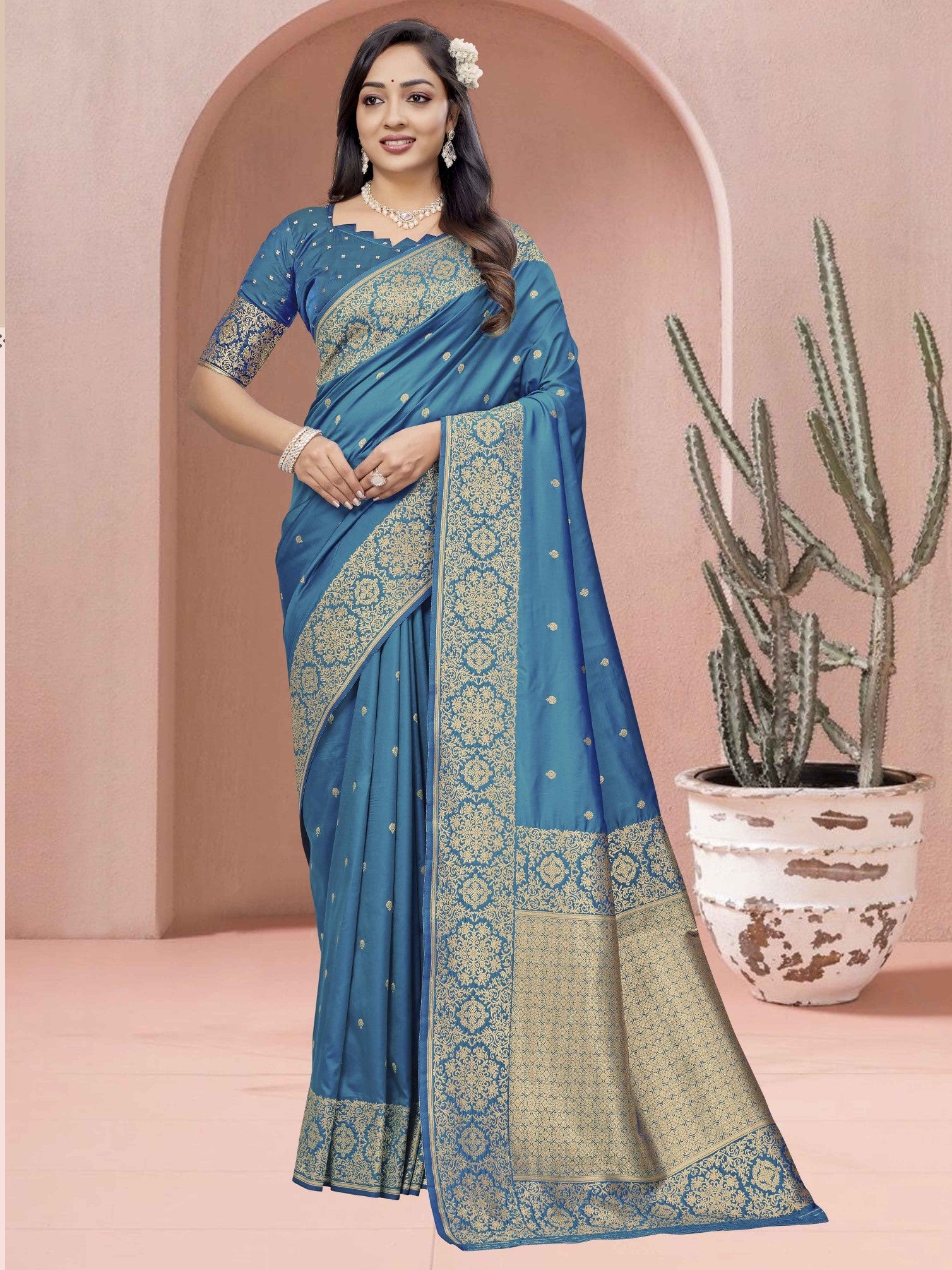 Tara Saree