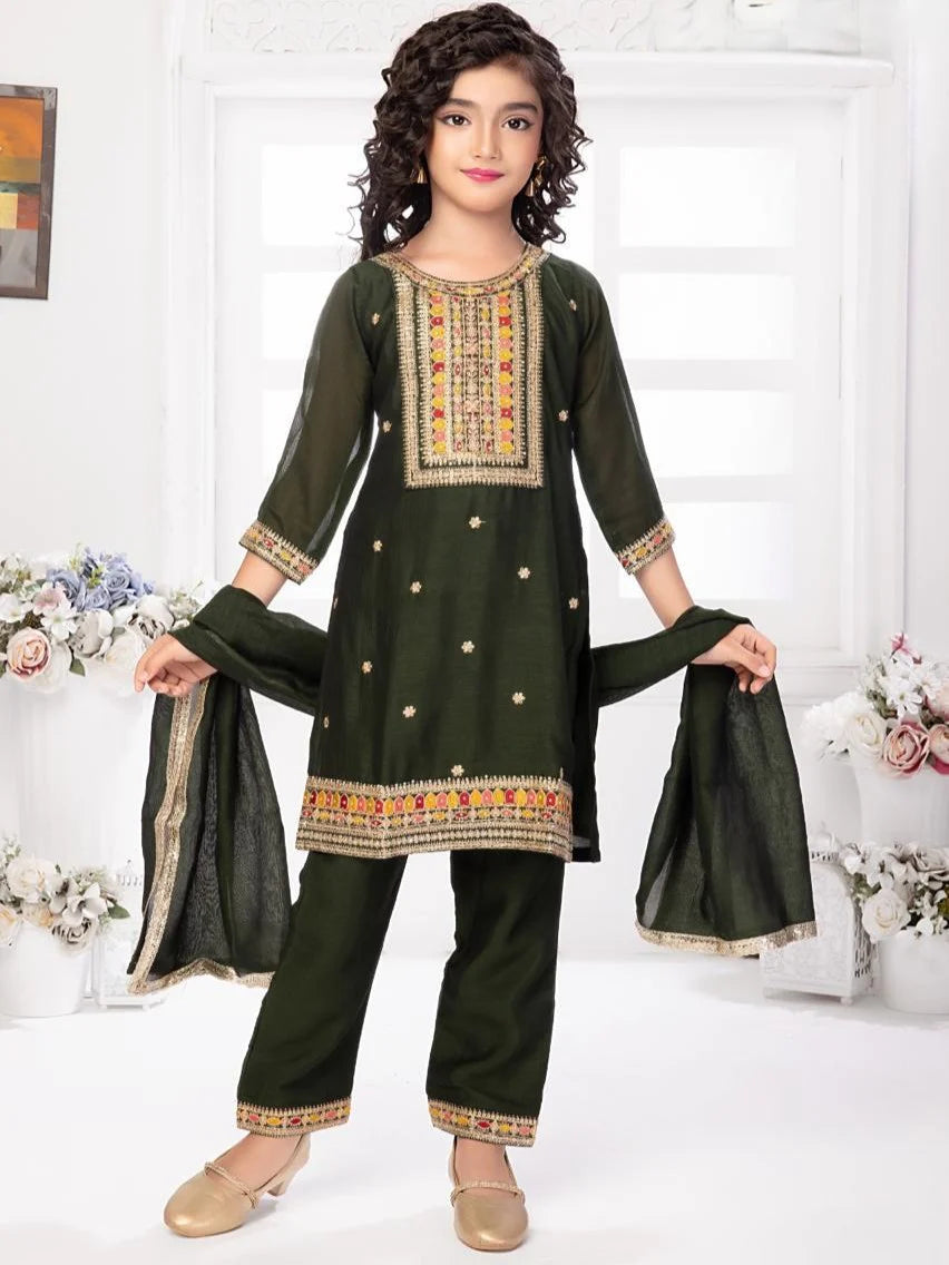 Ravina Kamiz & Pant
