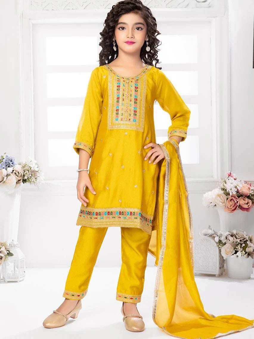 Ravina Kamiz & Pant