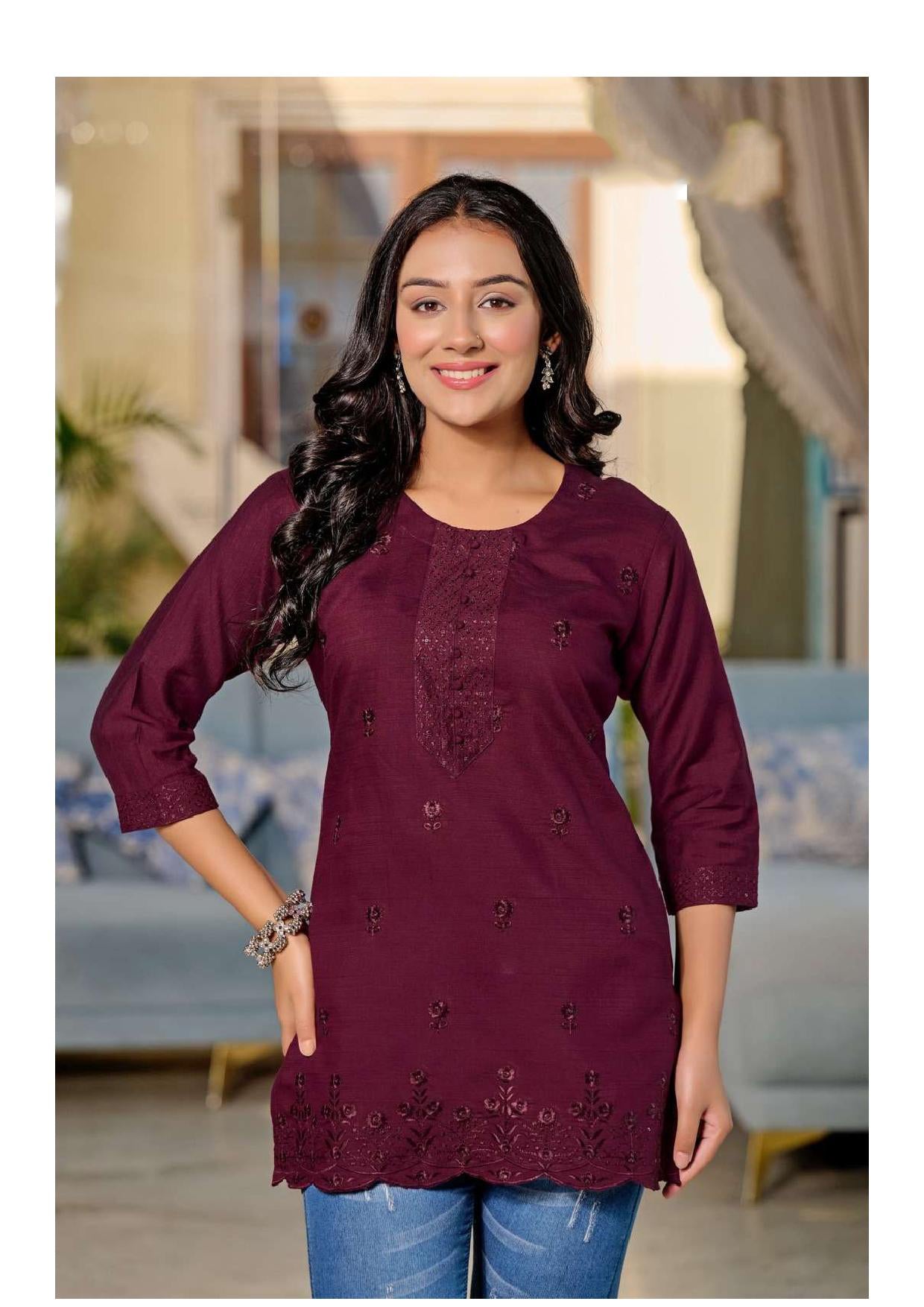 Shaniya Kurti