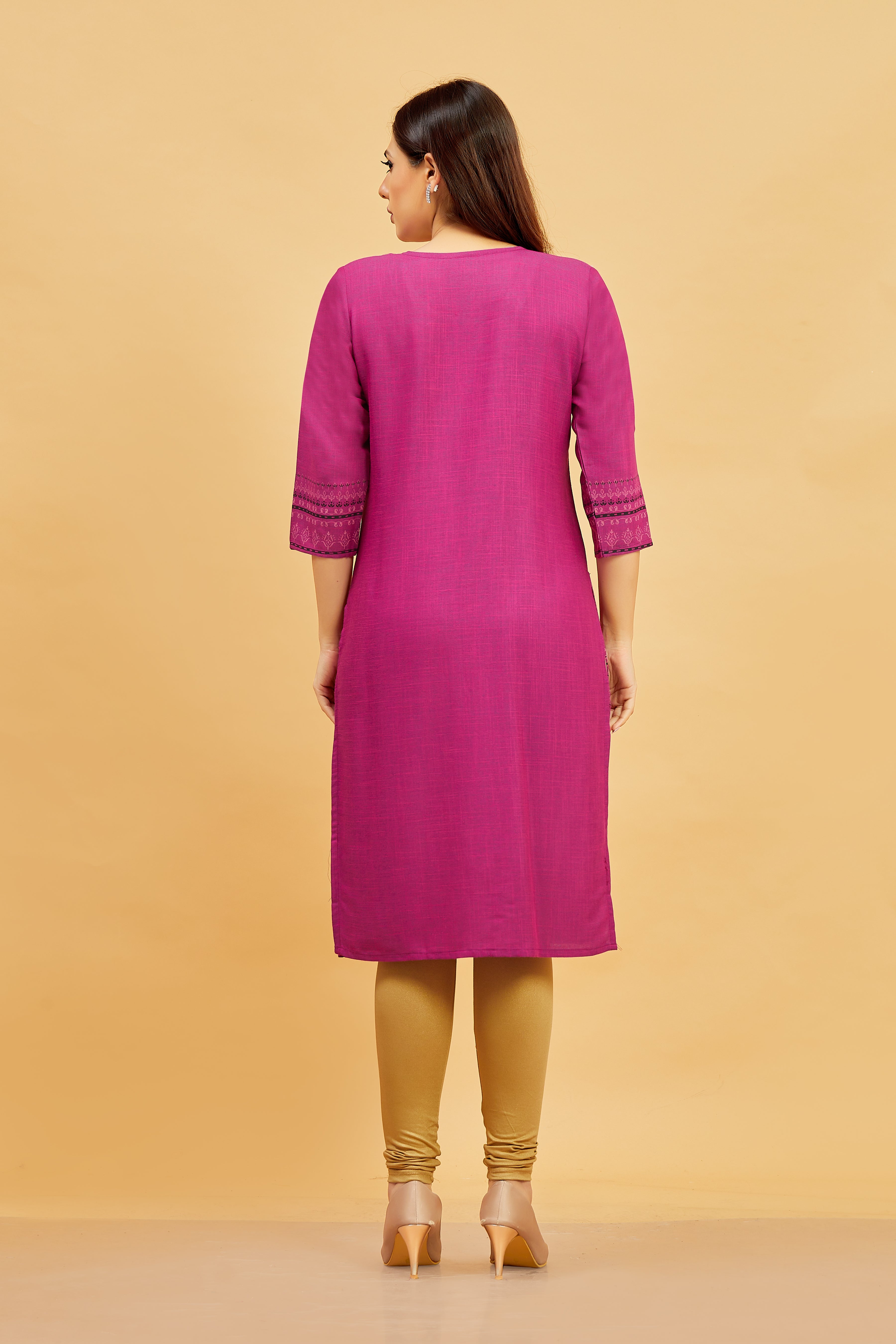 Neela Kurti