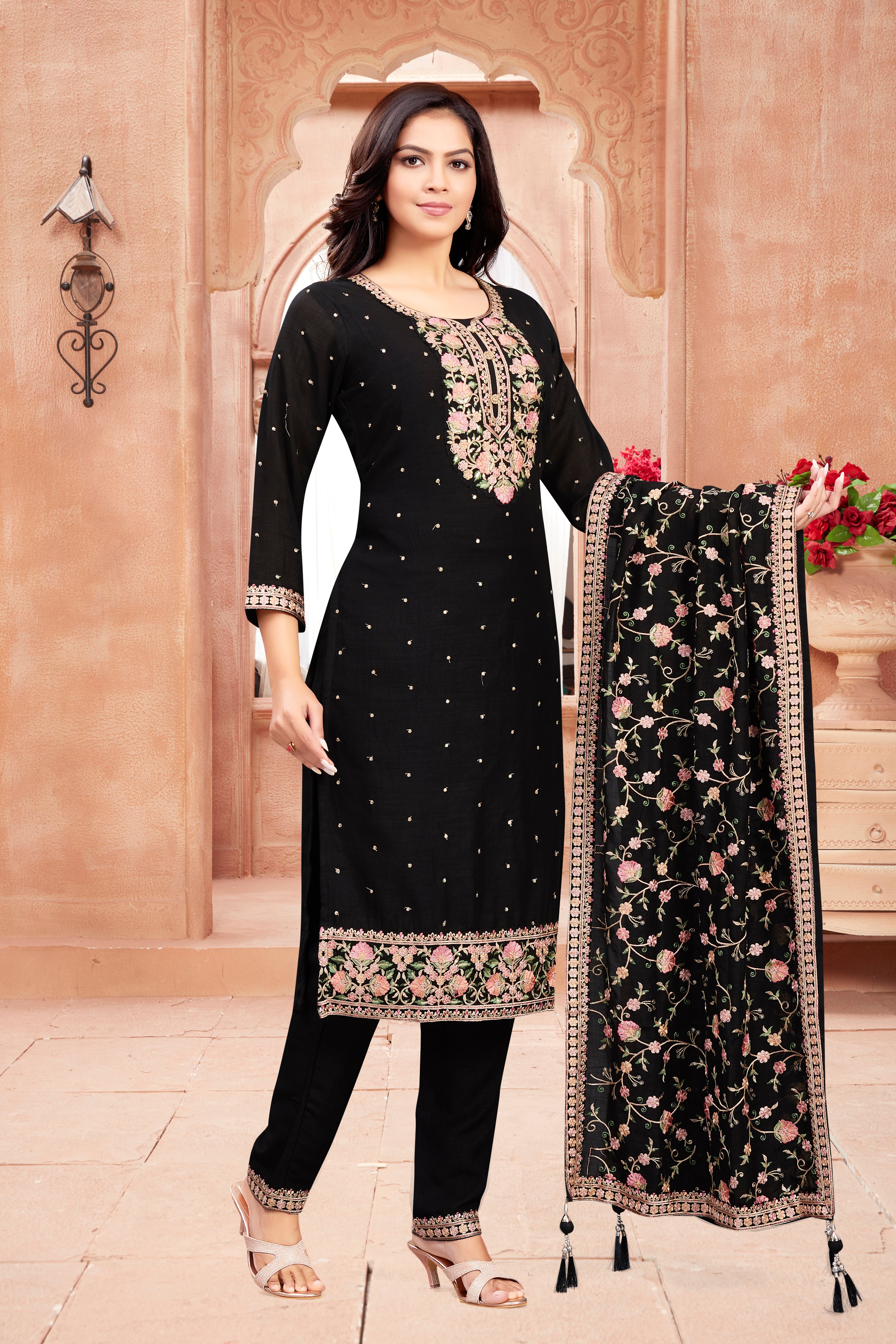 Aashi Kamiz & Pant