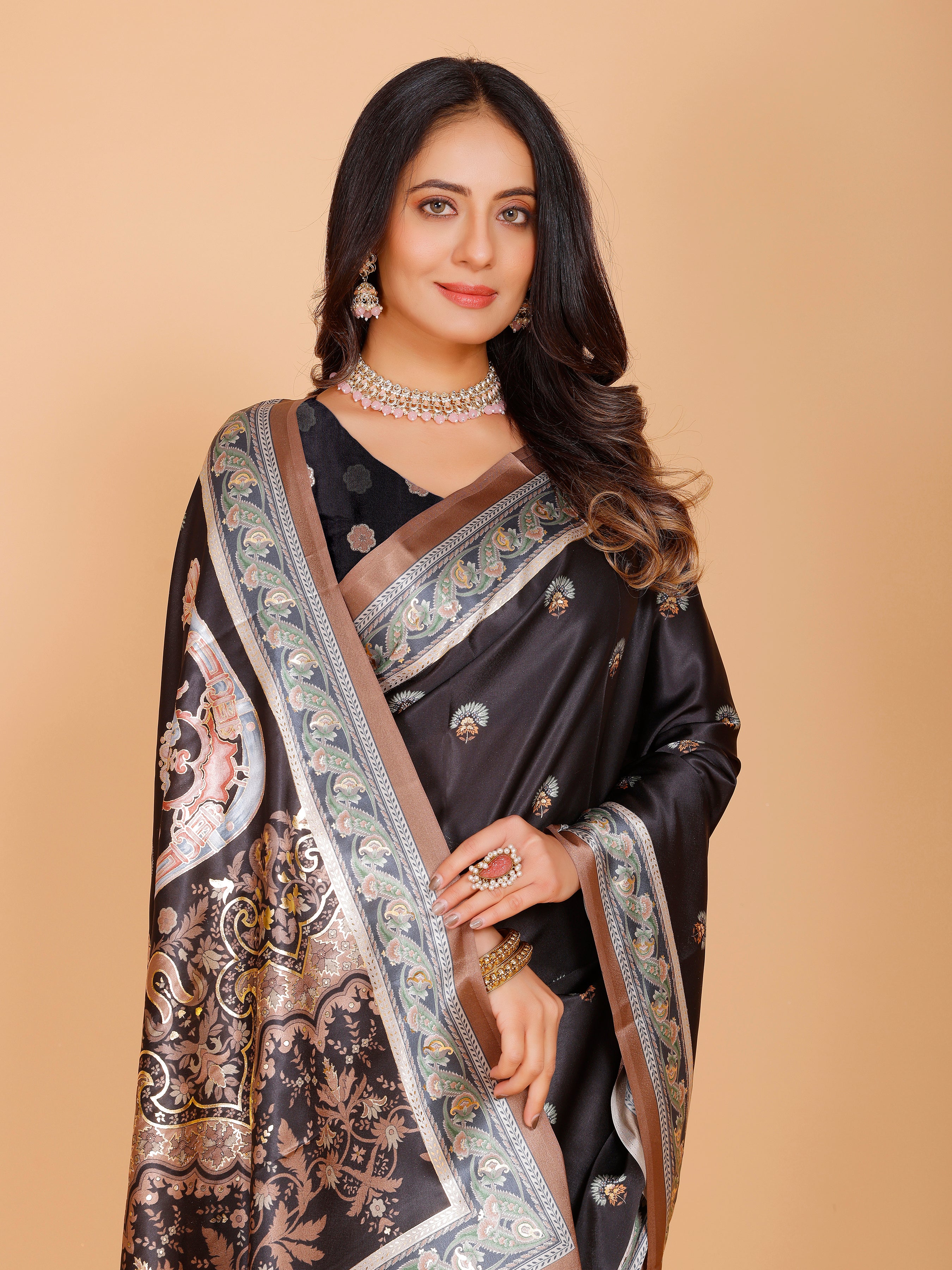 Navya Saree