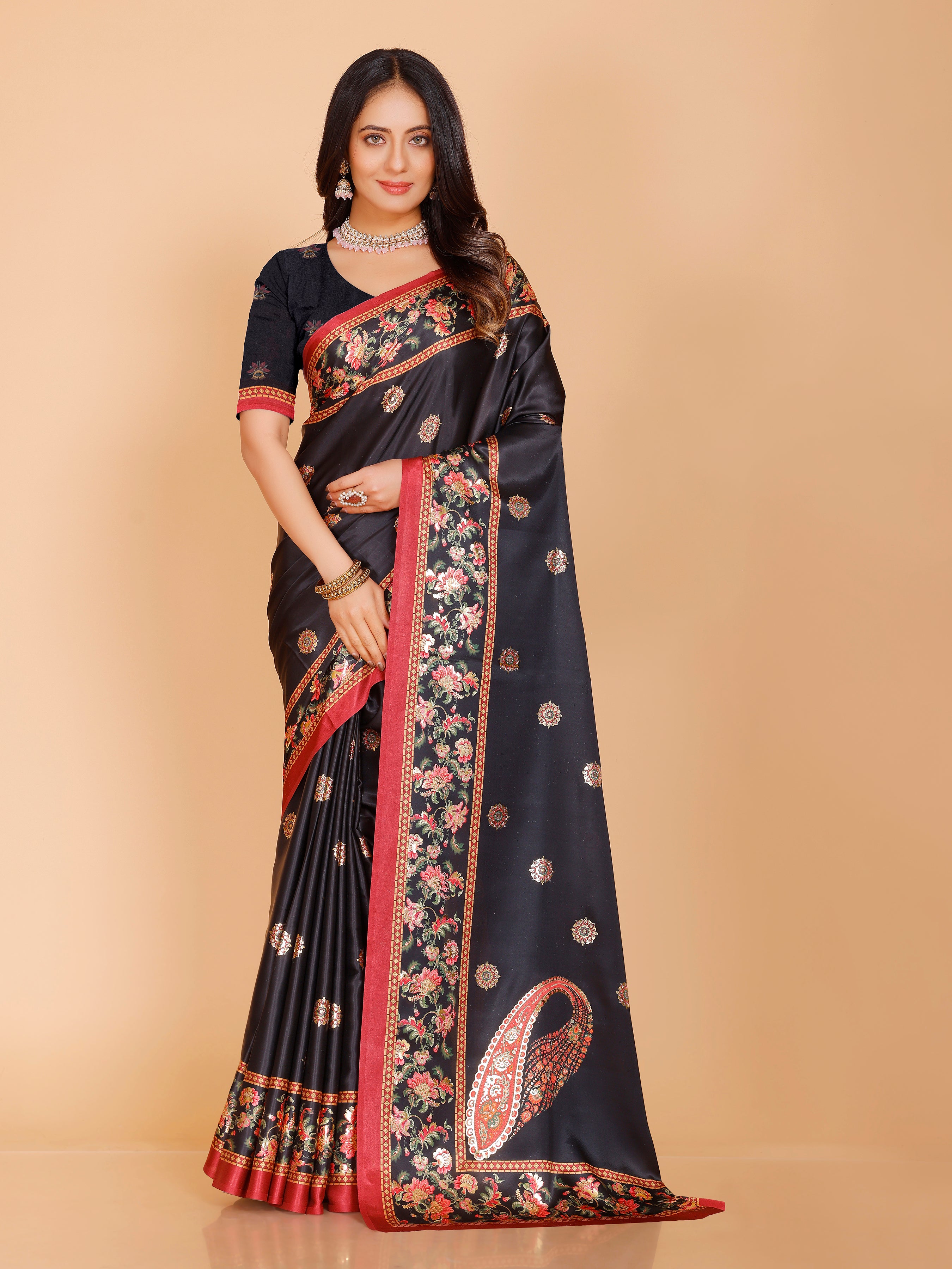 Navya Saree