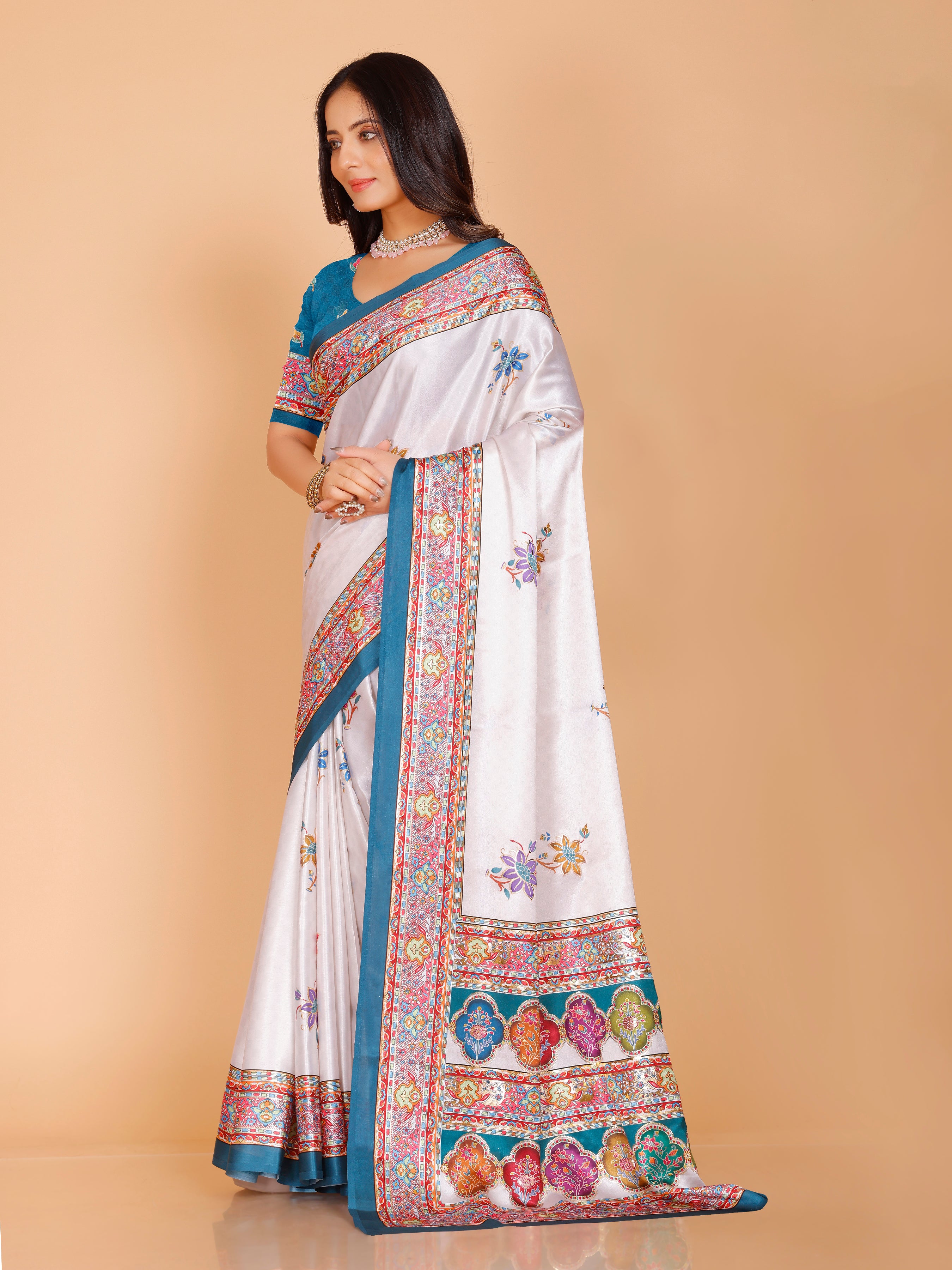 Navya Saree