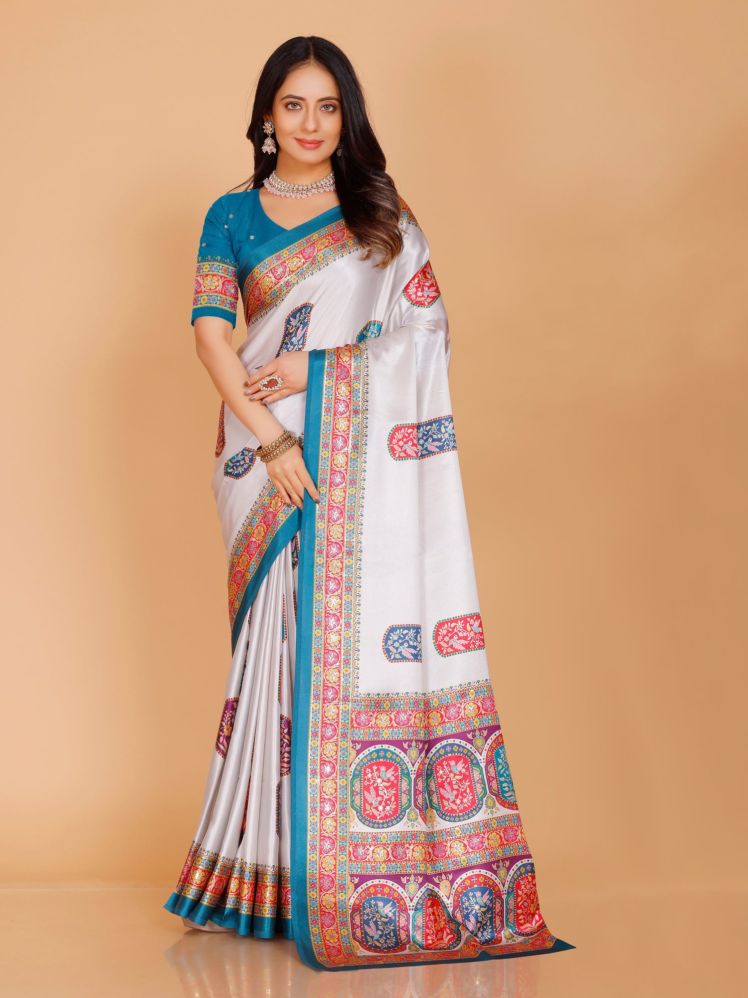 Navya Saree