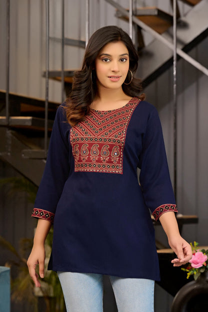 Mina Short Kurti
