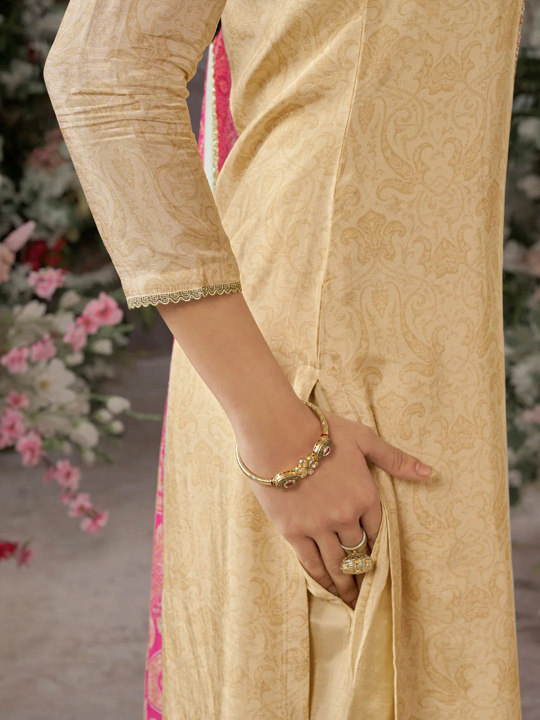 Silk Printed Straight Kamiz &amp; Pant L/S 38X46,50