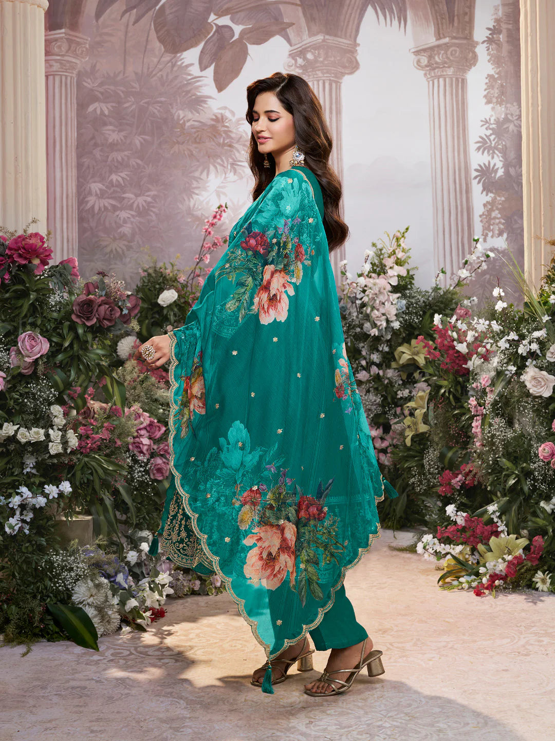 Heena Flair Suit