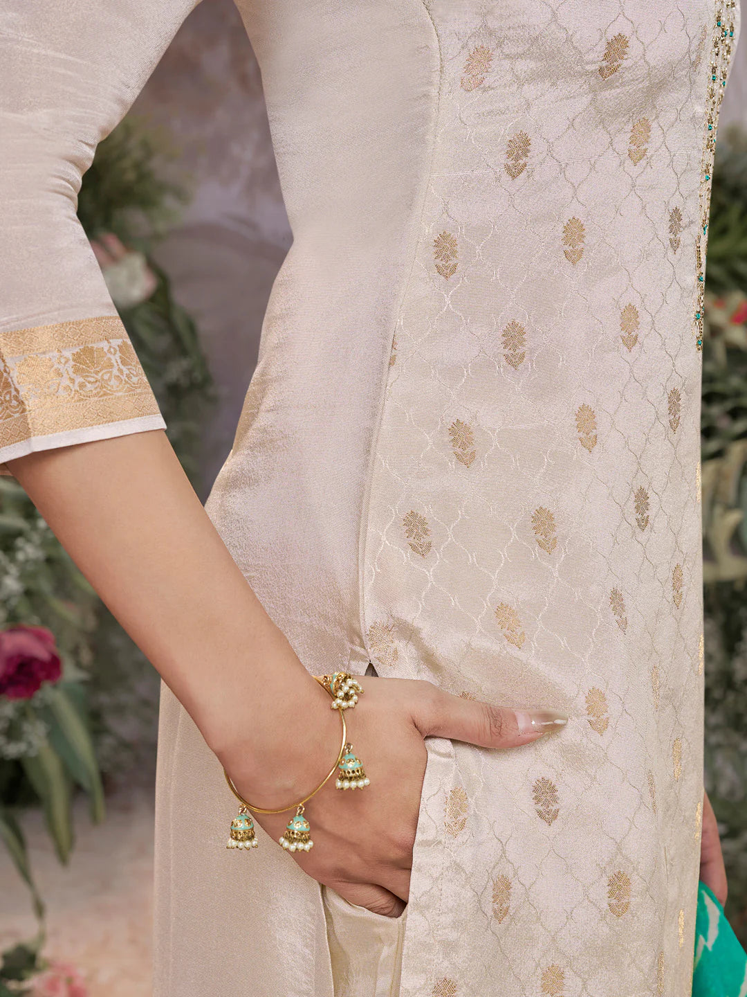 Nilam Kamiz &amp; Pant