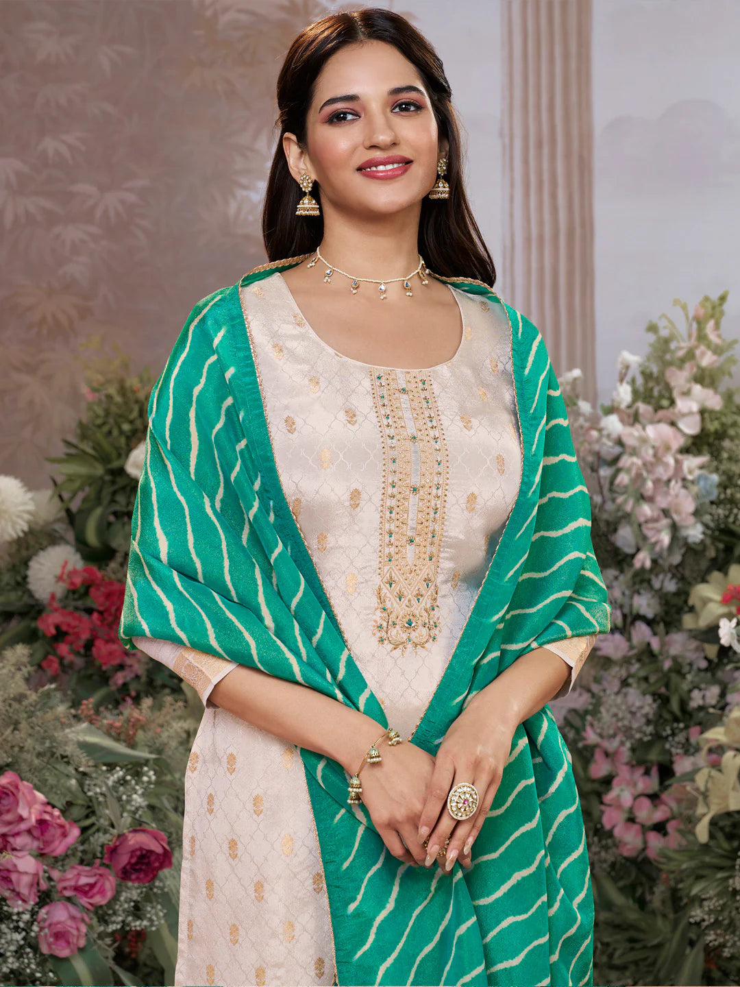 Nilam Kamiz &amp; Pant