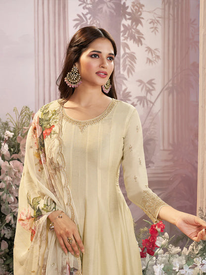 Tanisha Flair Suit