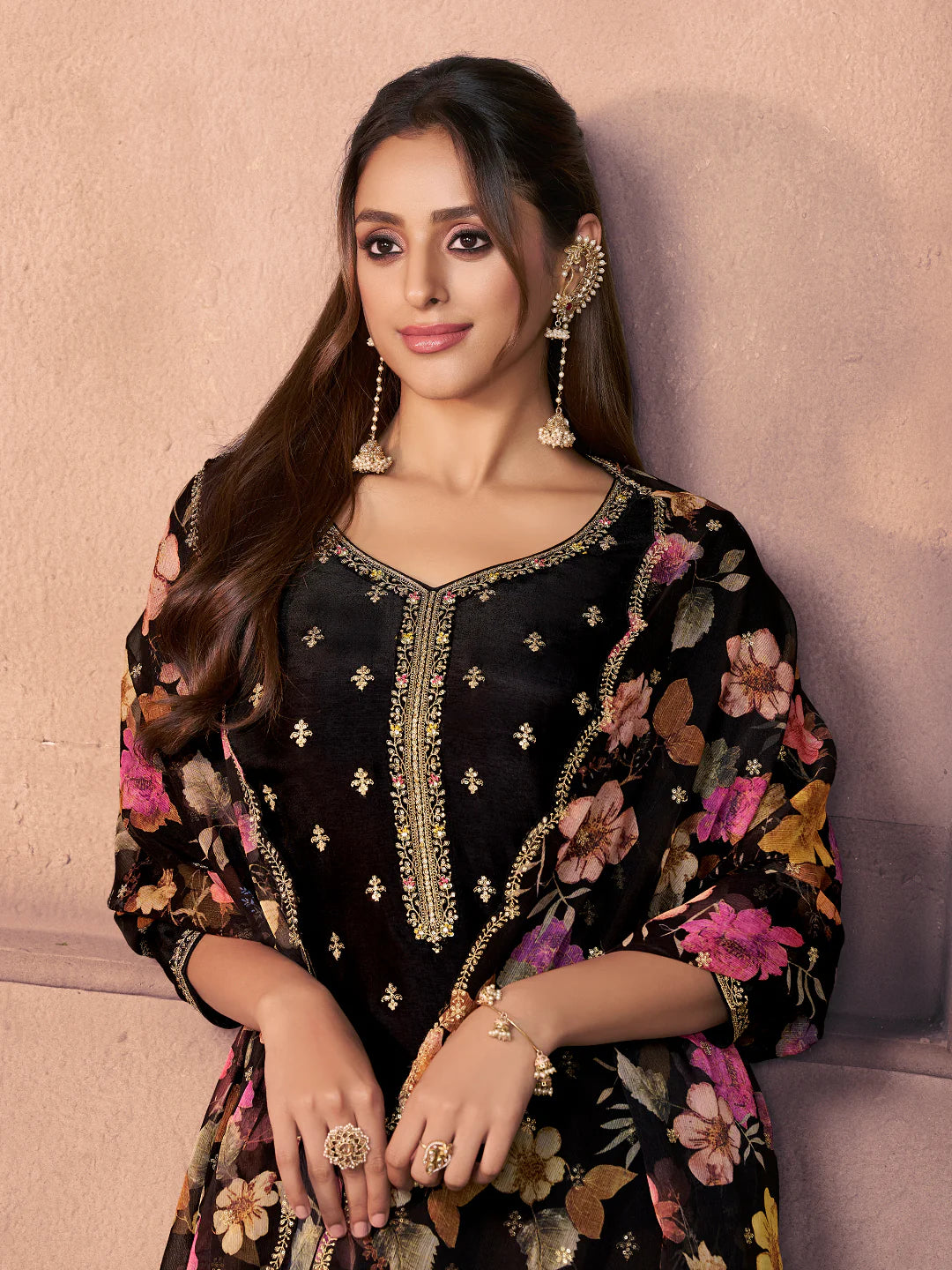 Anamika Kamiz &amp; Pant