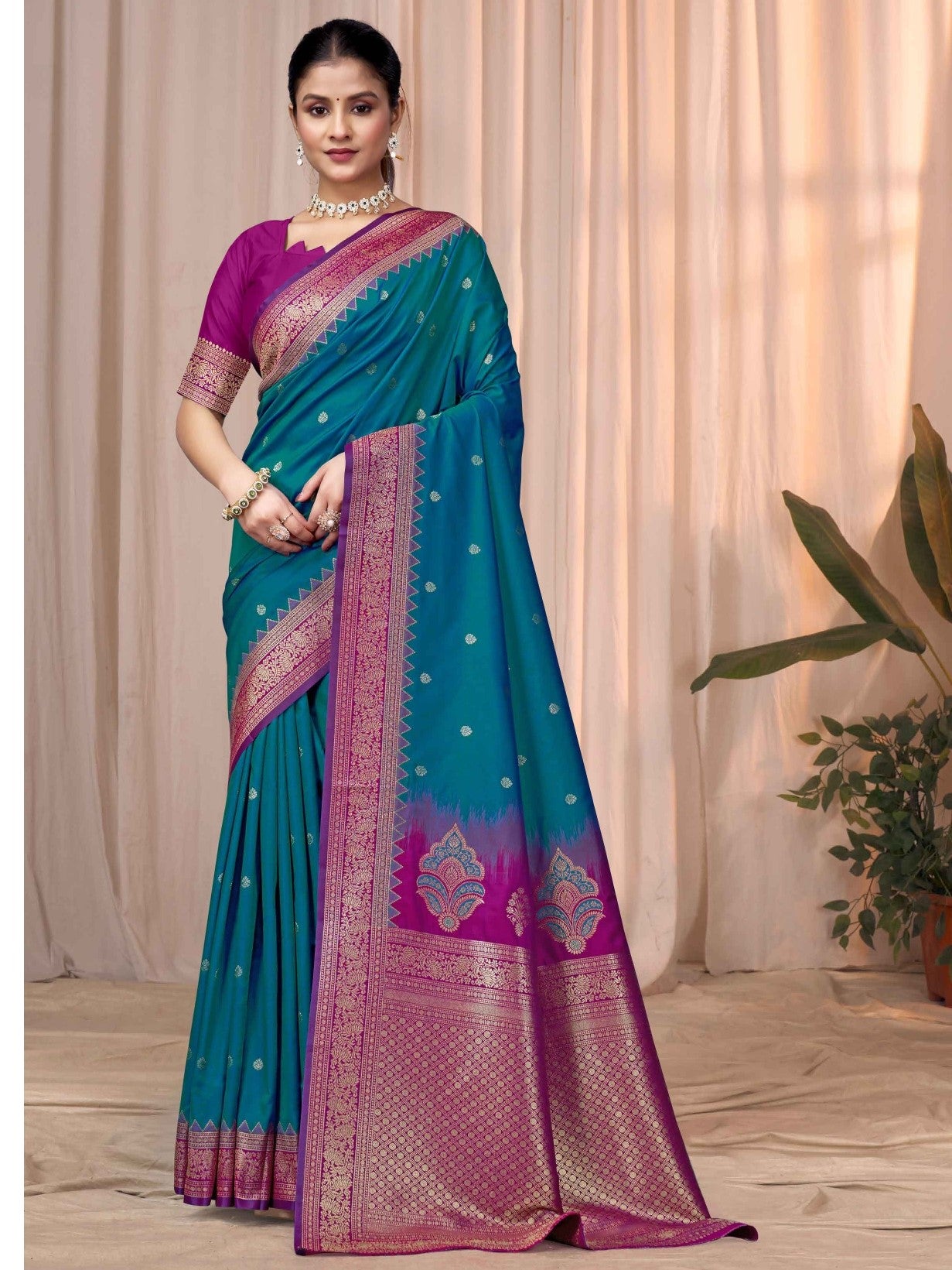 Radhika Saree
