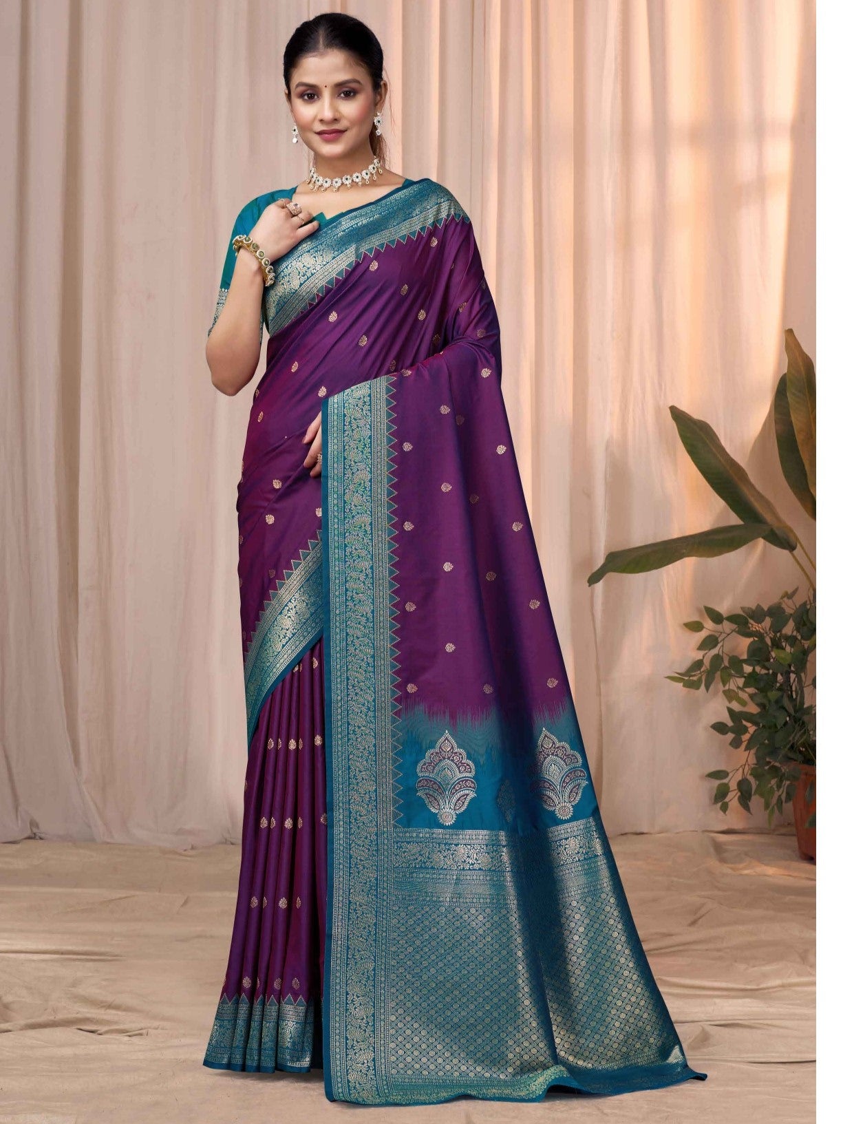 Radhika Saree
