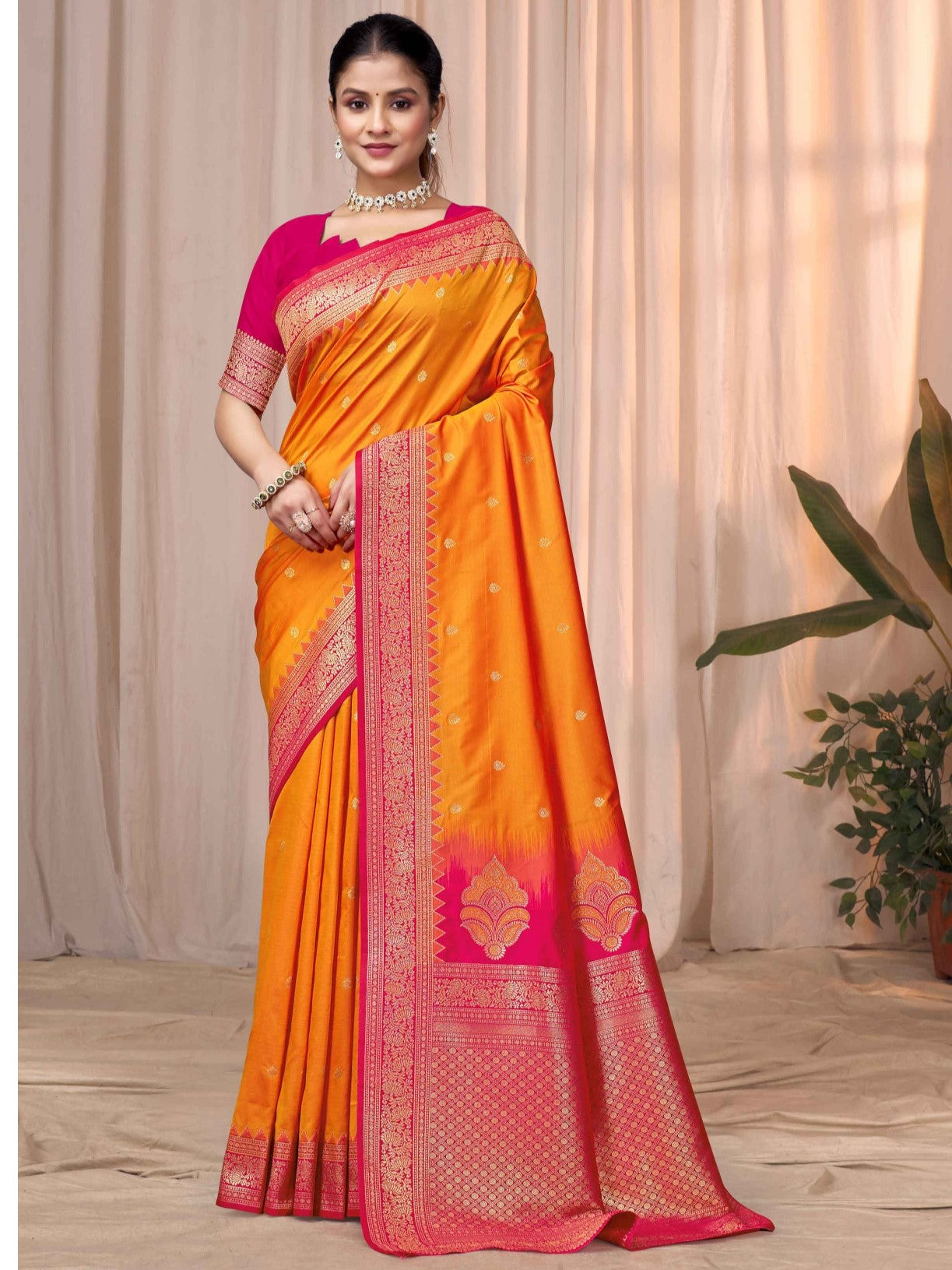 Radhika Saree