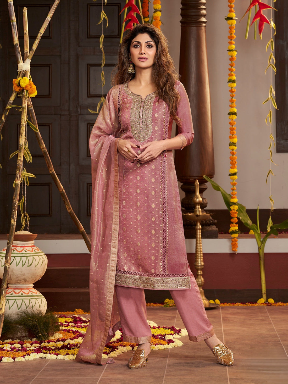 Ahana Kamiz &amp; Pant