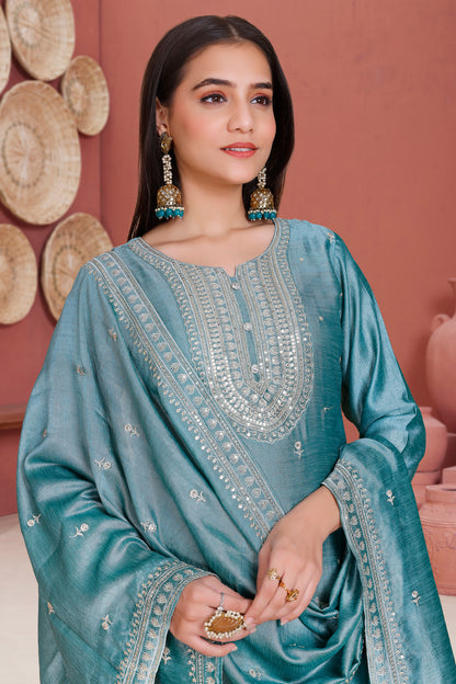Kareena Kamiz &amp; Pant
