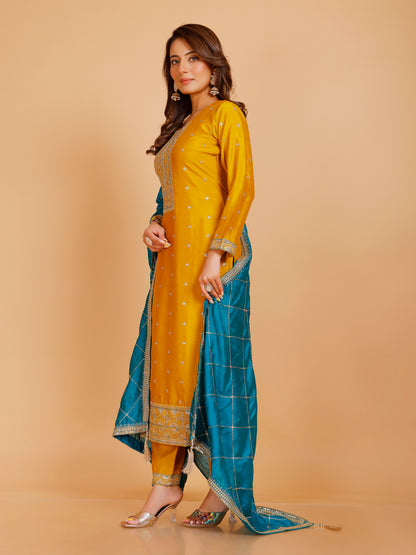 Aarshi Kamiz &amp; Pant