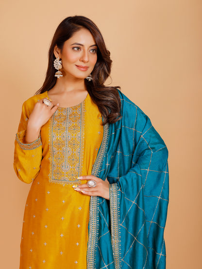 Aarshi Kamiz &amp; Pant